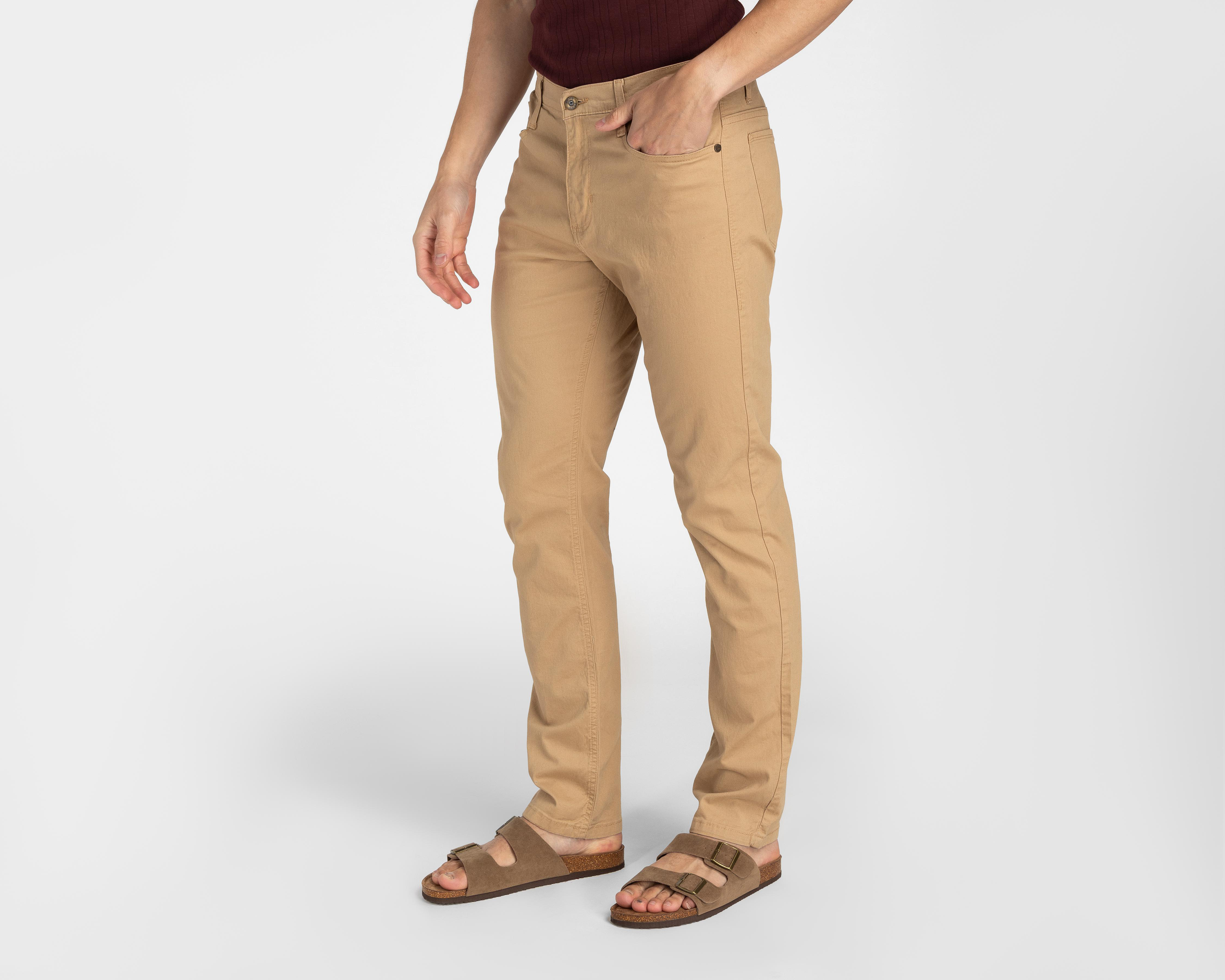 Foto 2 pulgar | Pantalón de Gabardina Lee Camel para Hombre