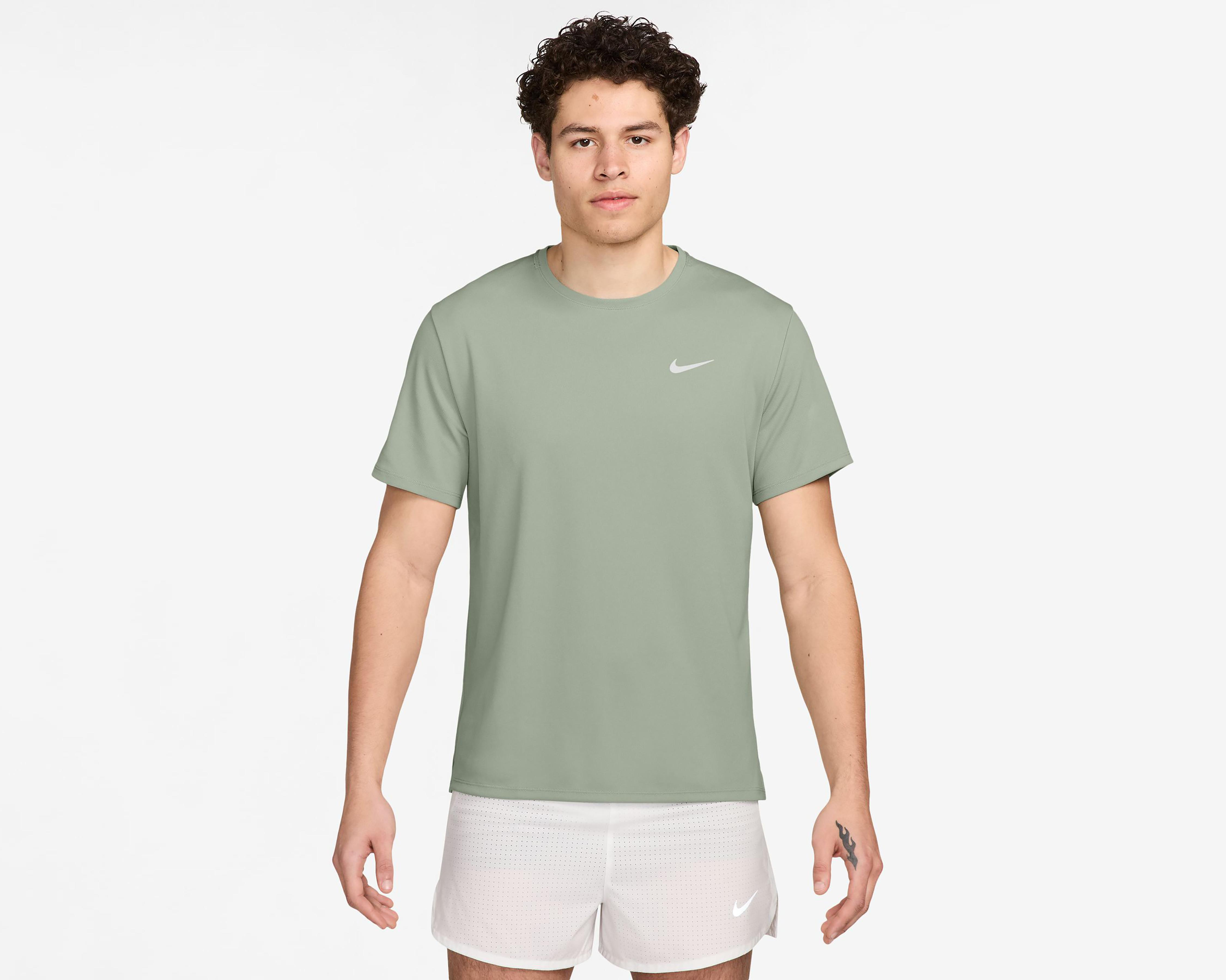 Foto 2 pulgar | Playera Nike Dri-FIT Miller para Correr