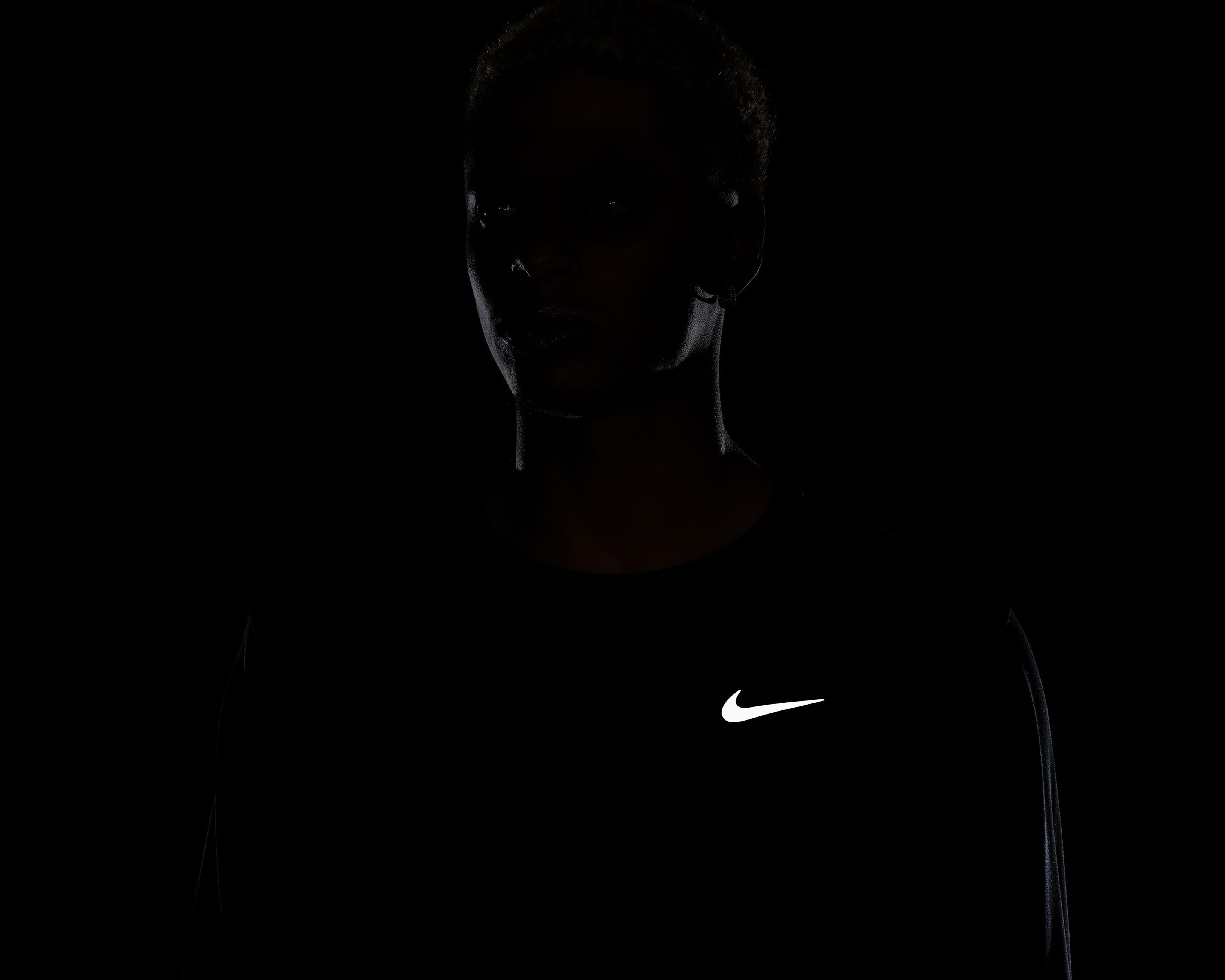 Foto 7 pulgar | Playera Nike Dri-FIT UV Miler de Entrenamiento