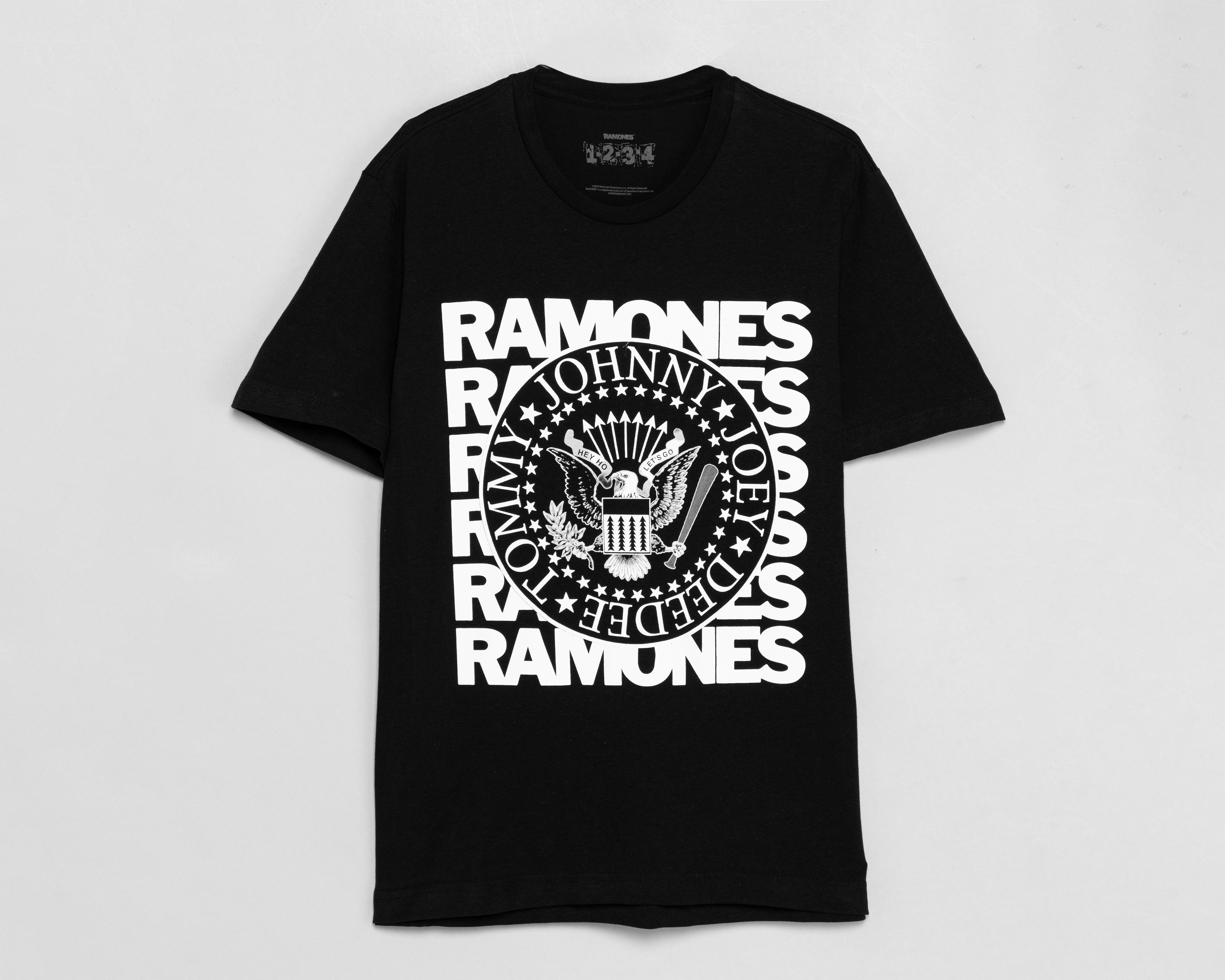 Foto 2 pulgar | Playera de Cuello Redondo Negra Ramones para Hombre