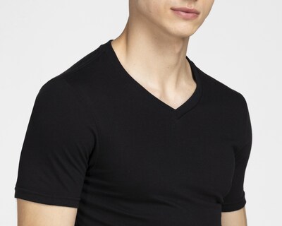 Foto 4 | Playera Interior Cuello V Umbro 3 Piezas