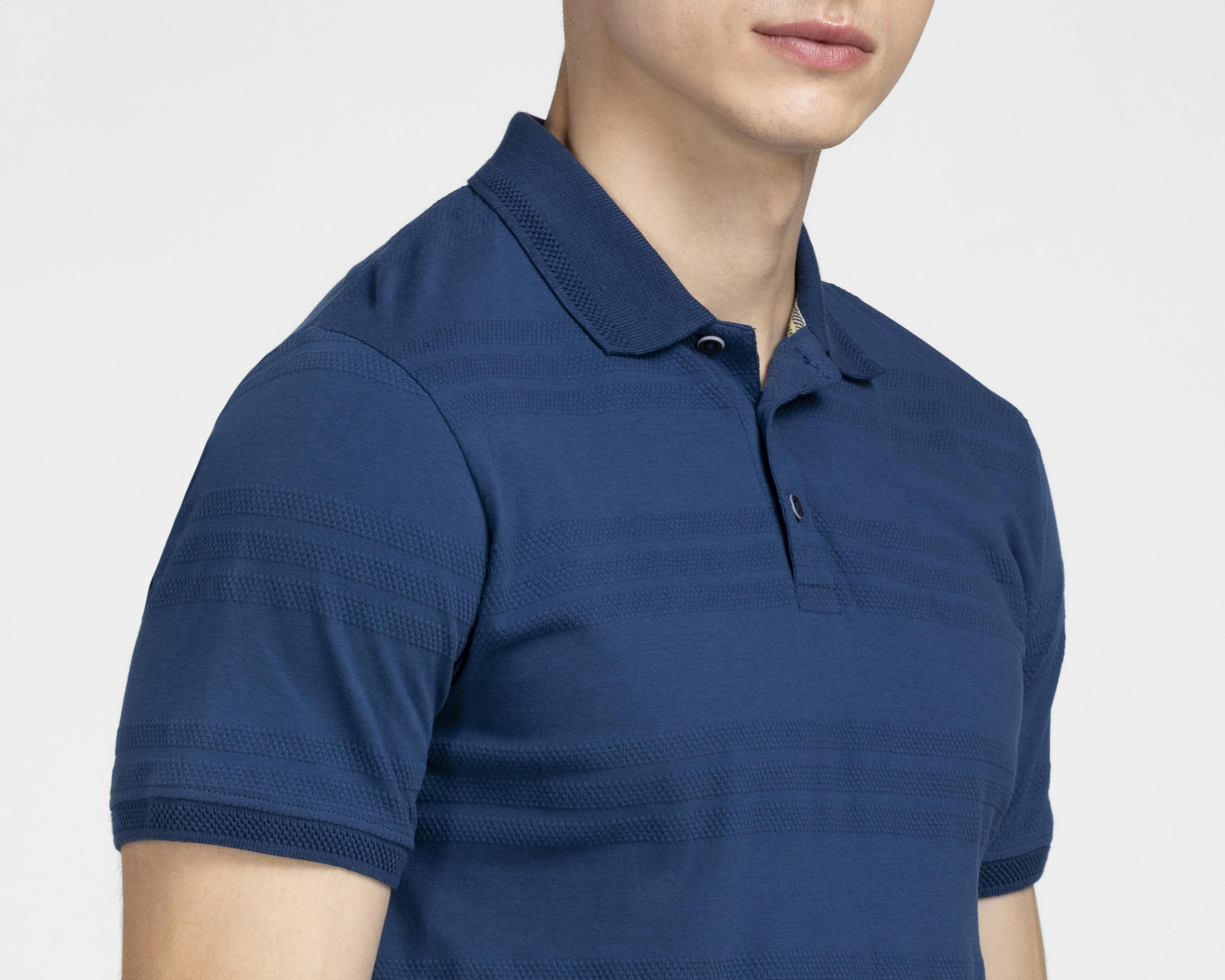 Foto 4 pulgar | Polo Forever 21