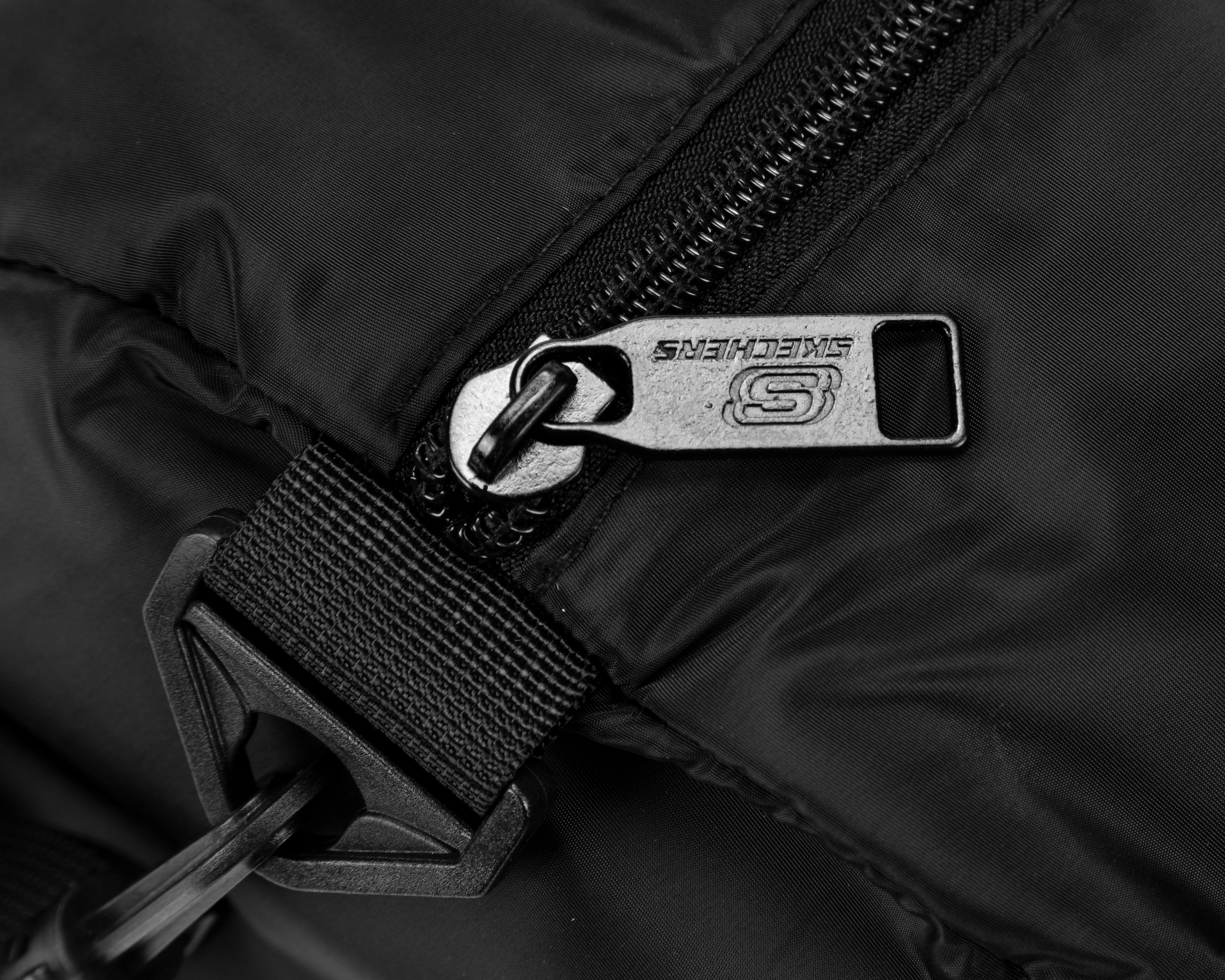 Foto 5 pulgar | Maleta Deportiva Skechers Negra