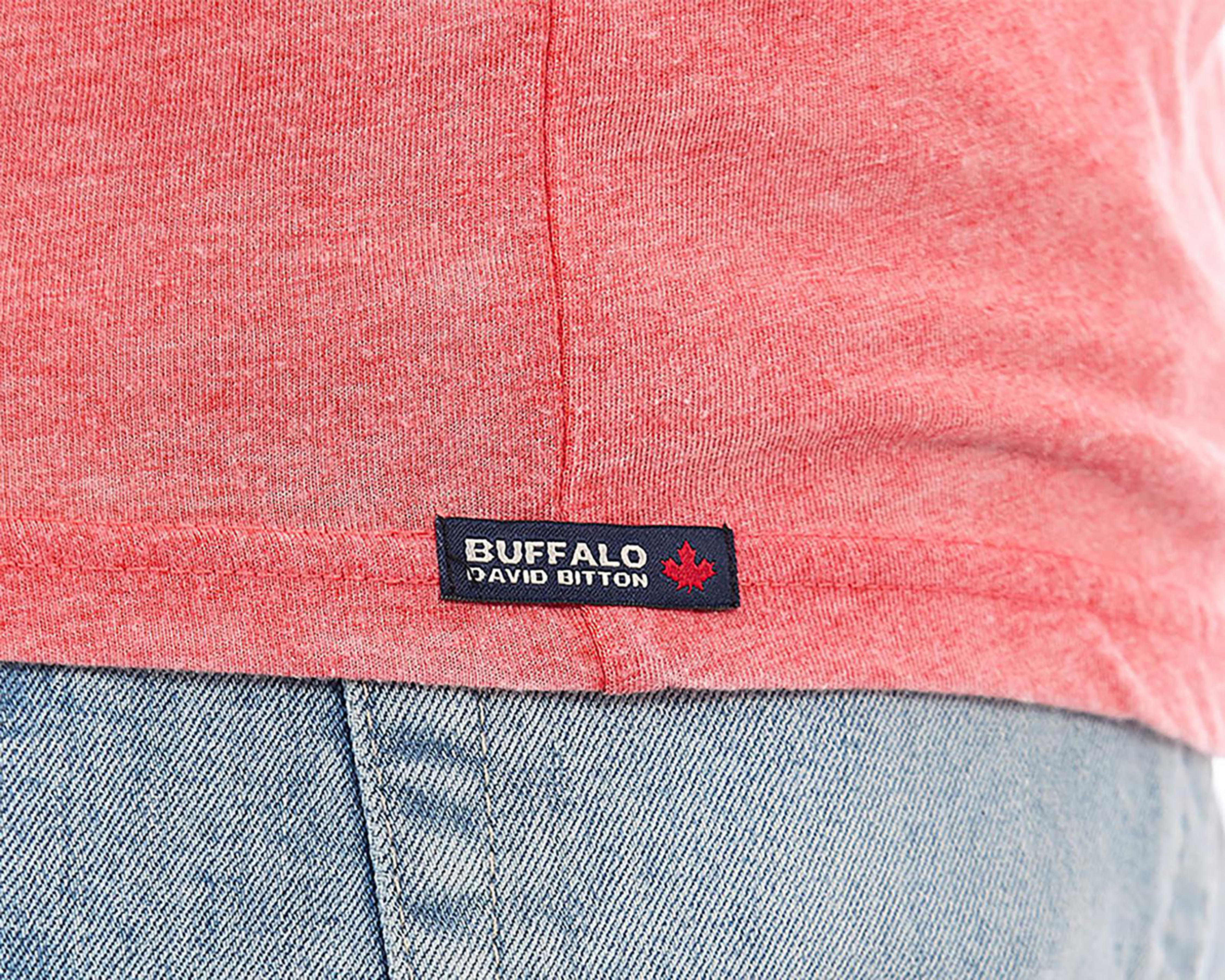 Foto 7 pulgar | Playera Cuello V Buffalo David Bitton Blanco para Hombre