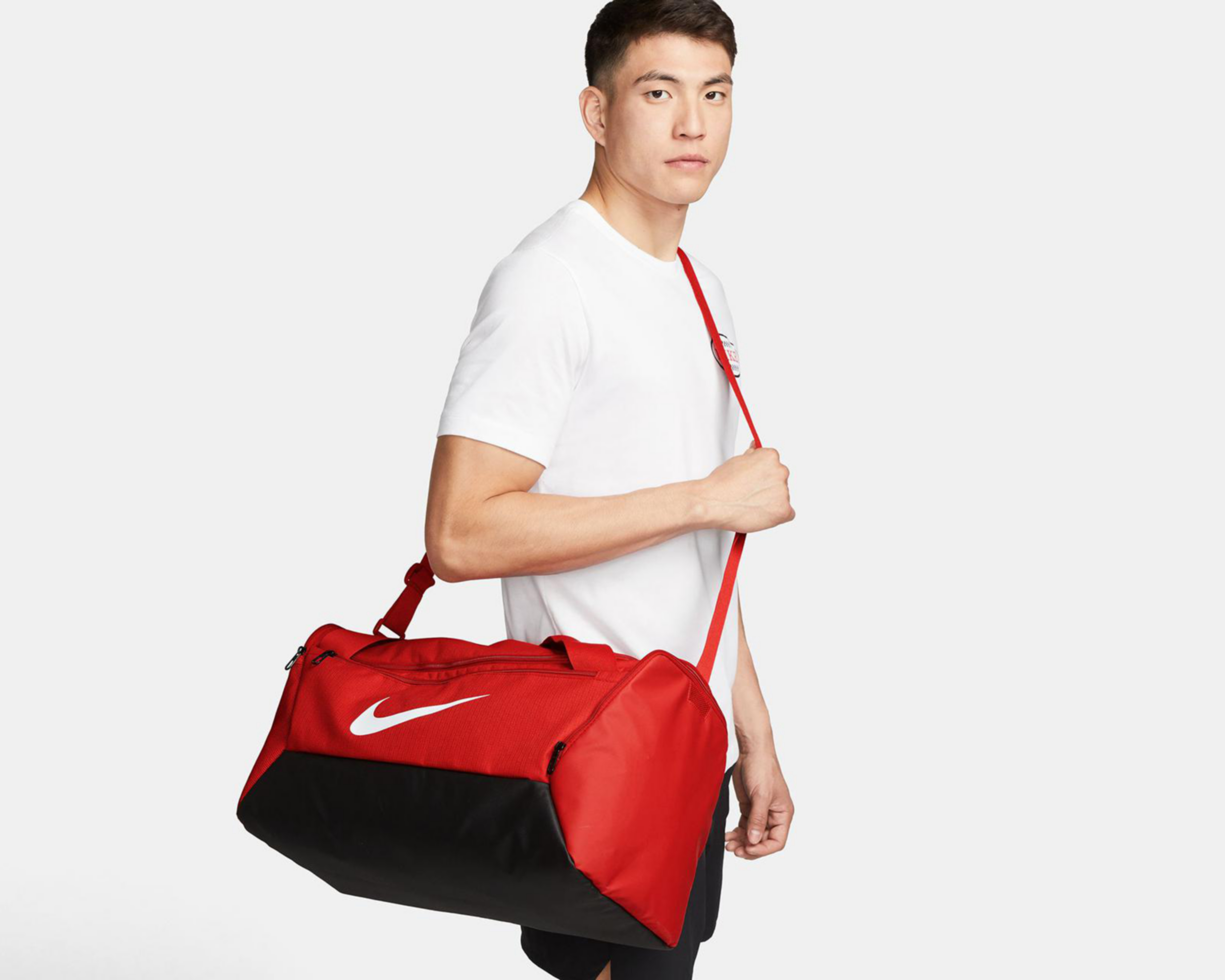 Foto 9 pulgar | Maleta Deportiva Nike Brasilia Roja
