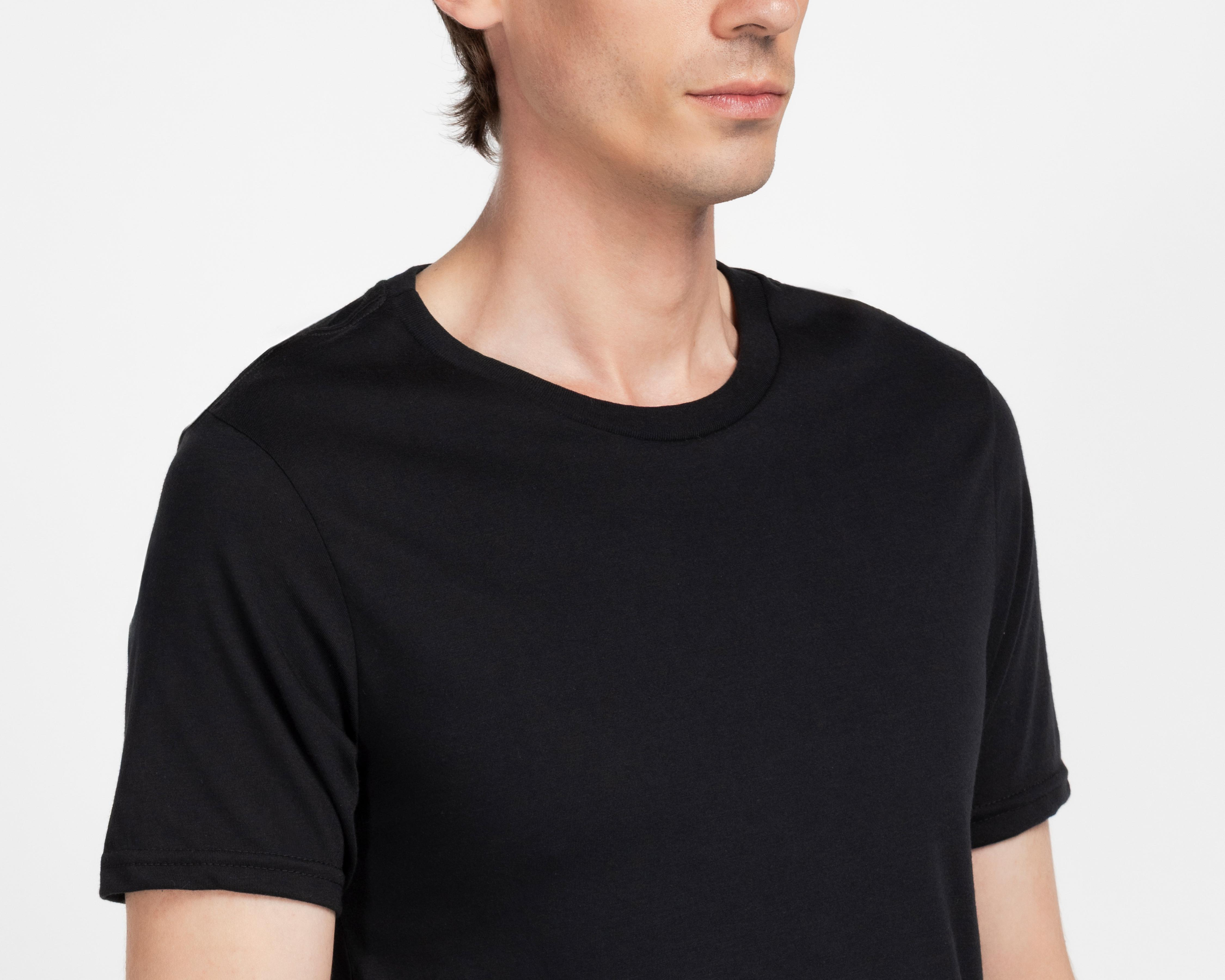 Foto 4 | Playera Interior Cuello Redondo Umbro para Hombre 3 Piezas