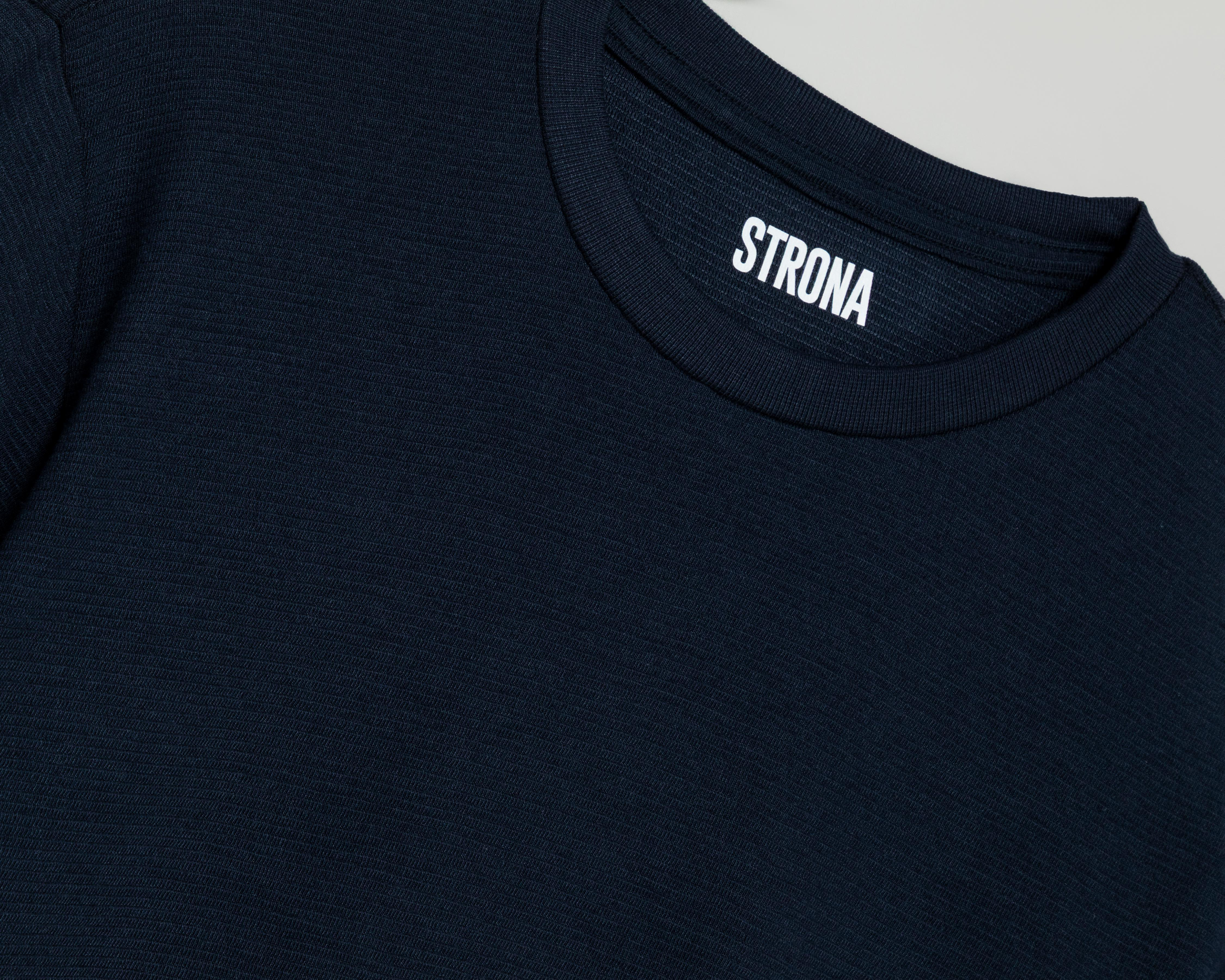 Foto 4 pulgar | Playera de Cuello Redondo Azul Strona para Hombre