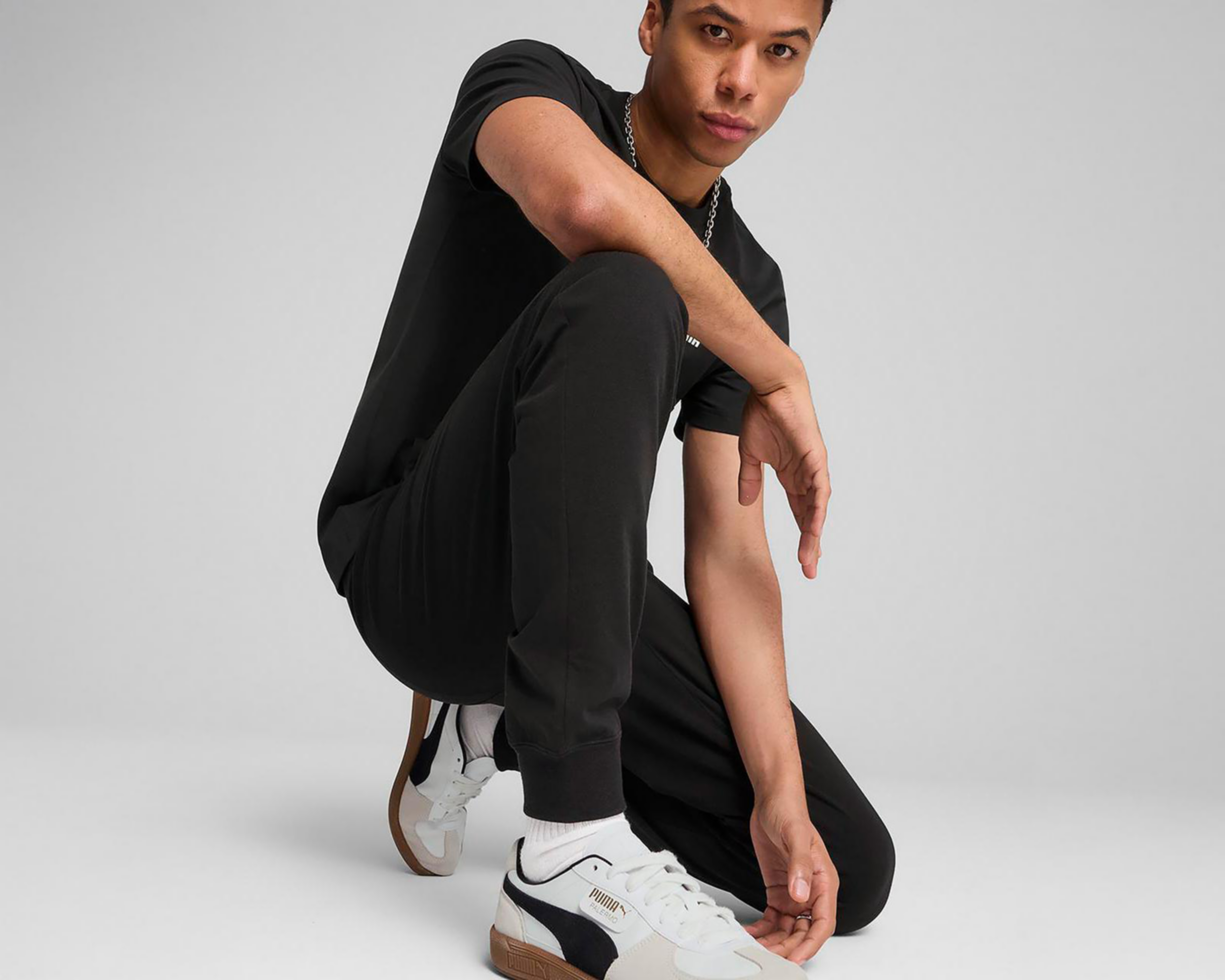 Foto 4 pulgar | Pants Deportivo Puma Essentials para Hombre
