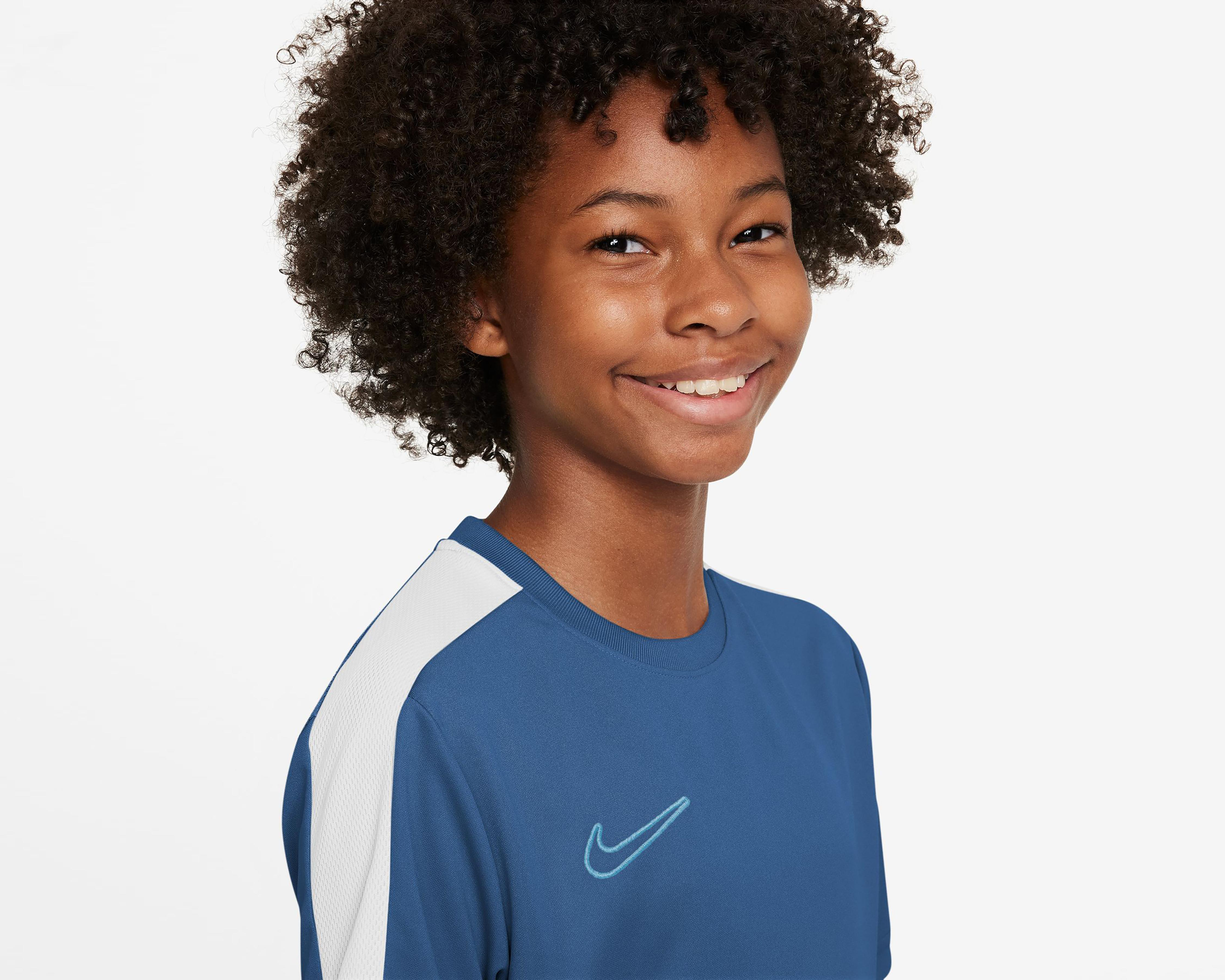 Foto 4 pulgar | Playera Nike Deportiva Dri-FIT para Niño