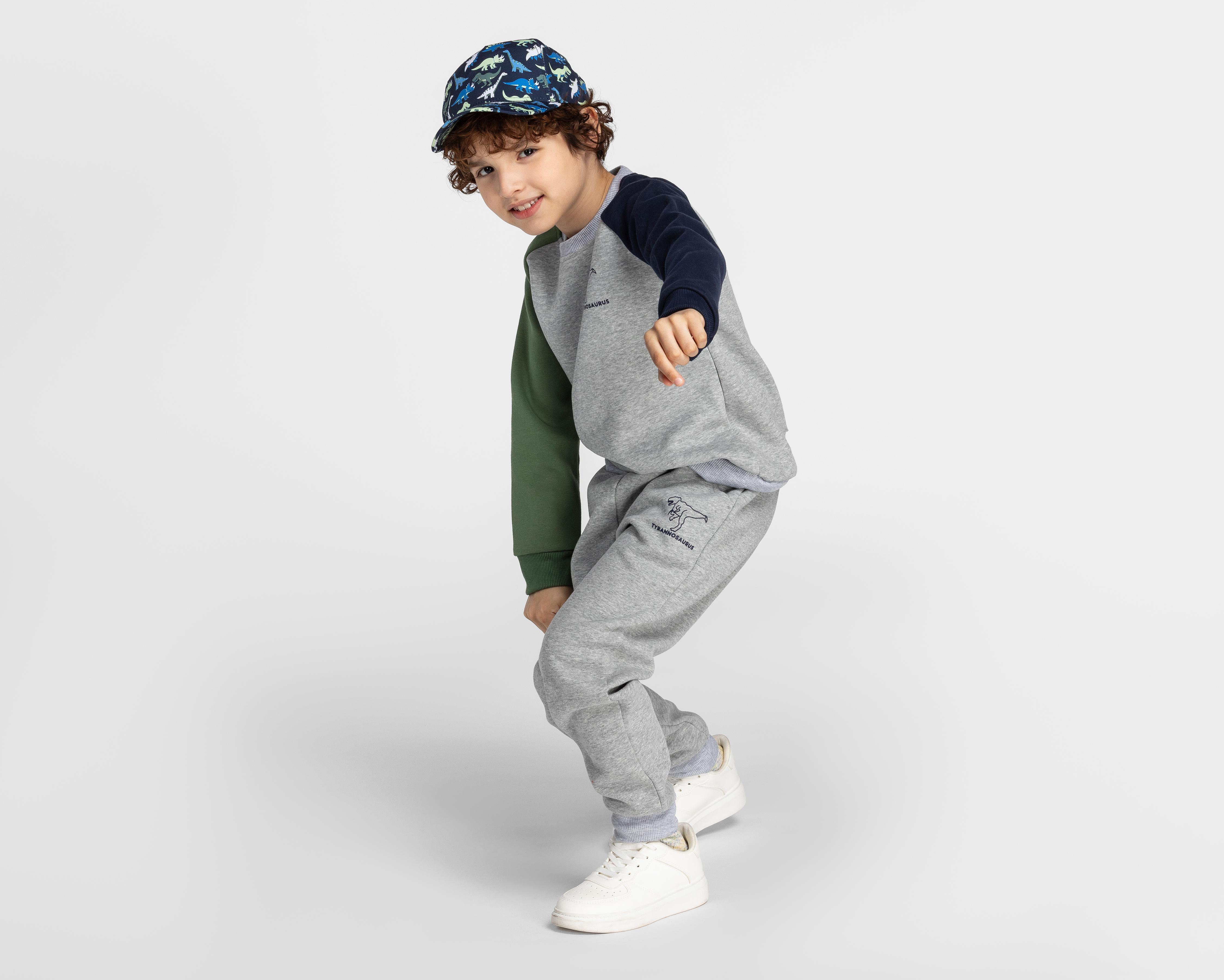 Conjunto de Sudadera y Pants Refill para Niño $210