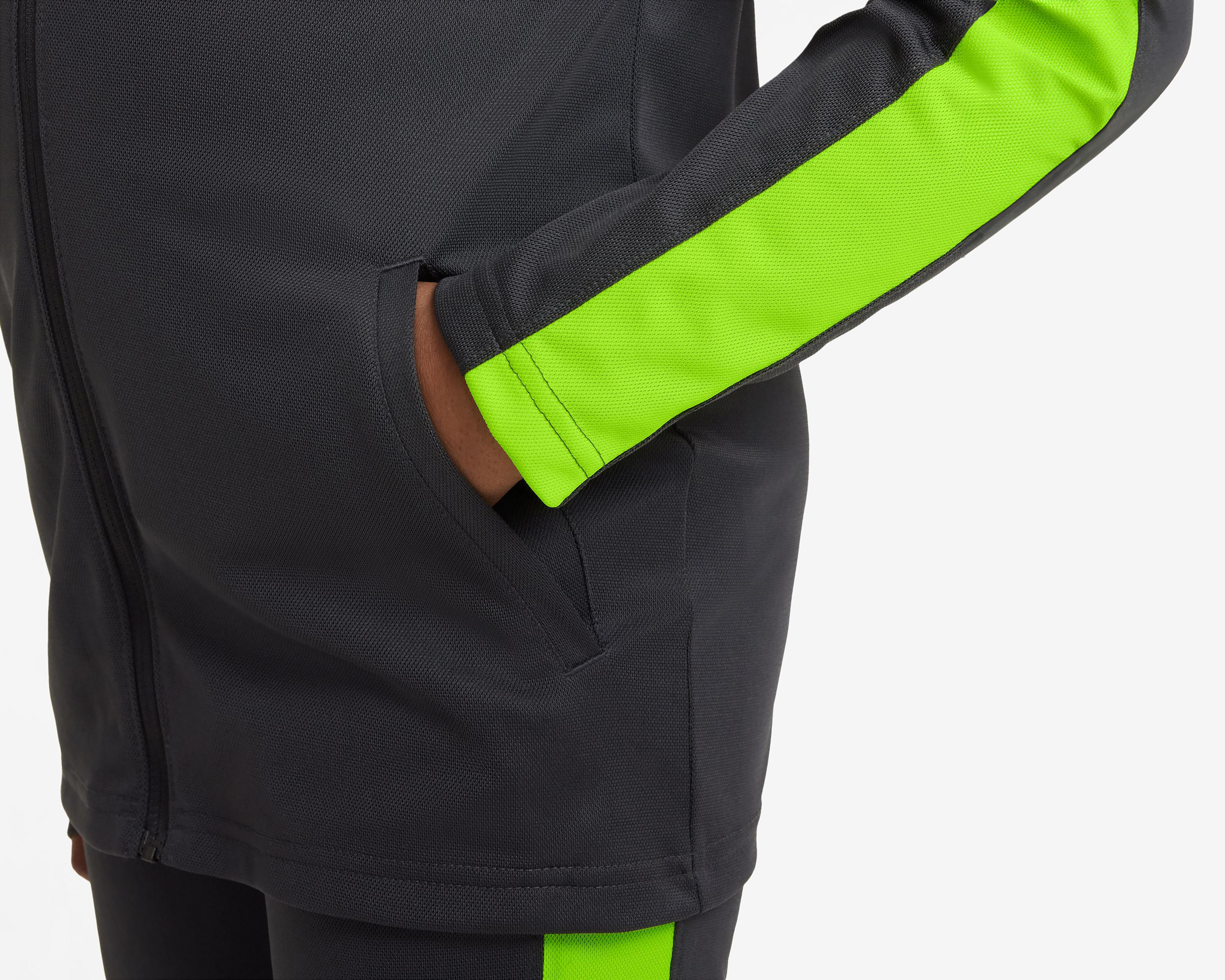 Foto 4 pulgar | Chamarra y Pants Nike Deportivo para Niño