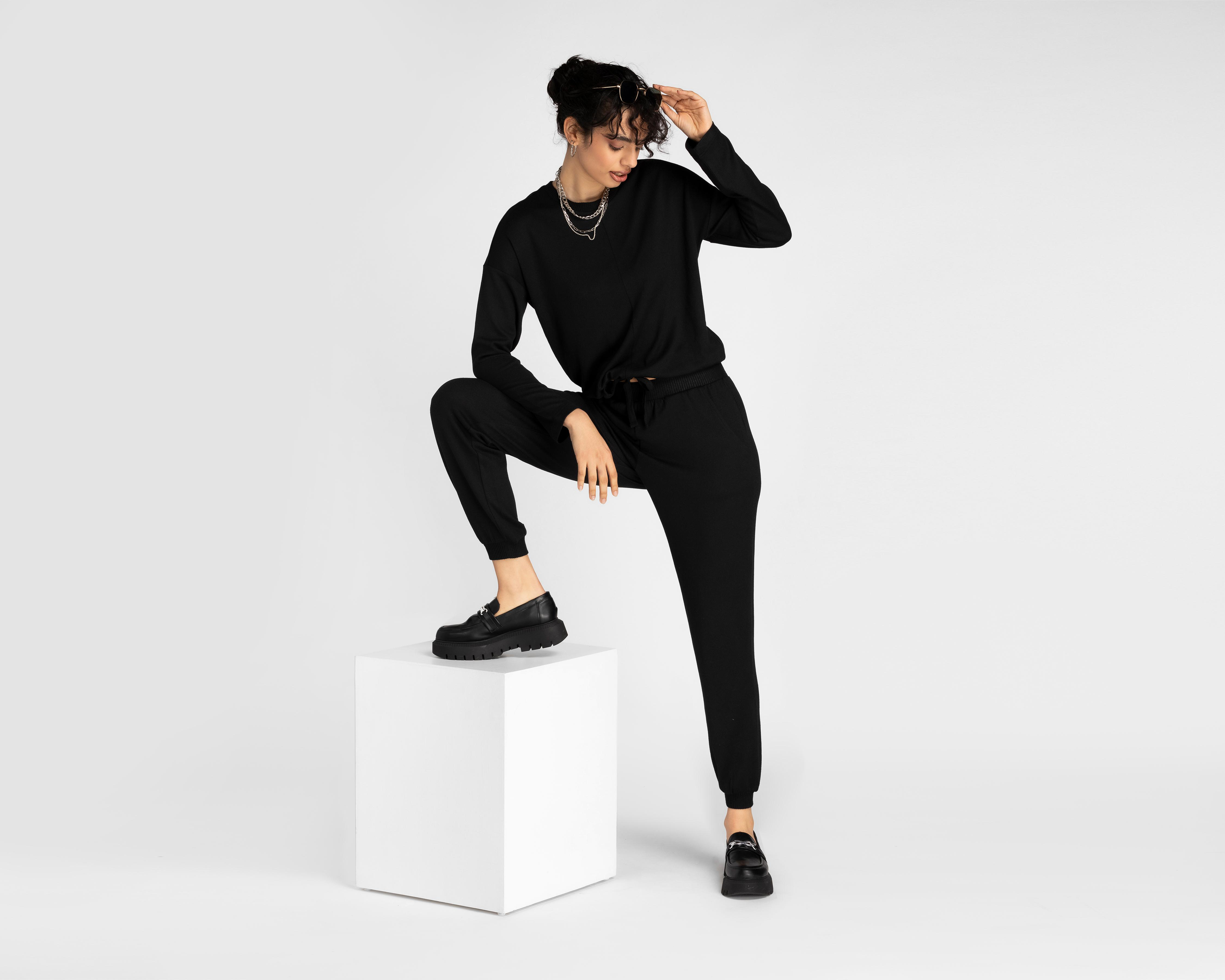 Foto 2 pulgar | Pants y Sudadera Refill para Mujer
