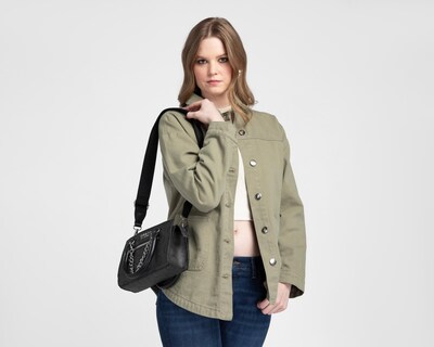 Foto 6 | Bolsa de Mano Guess Saffron