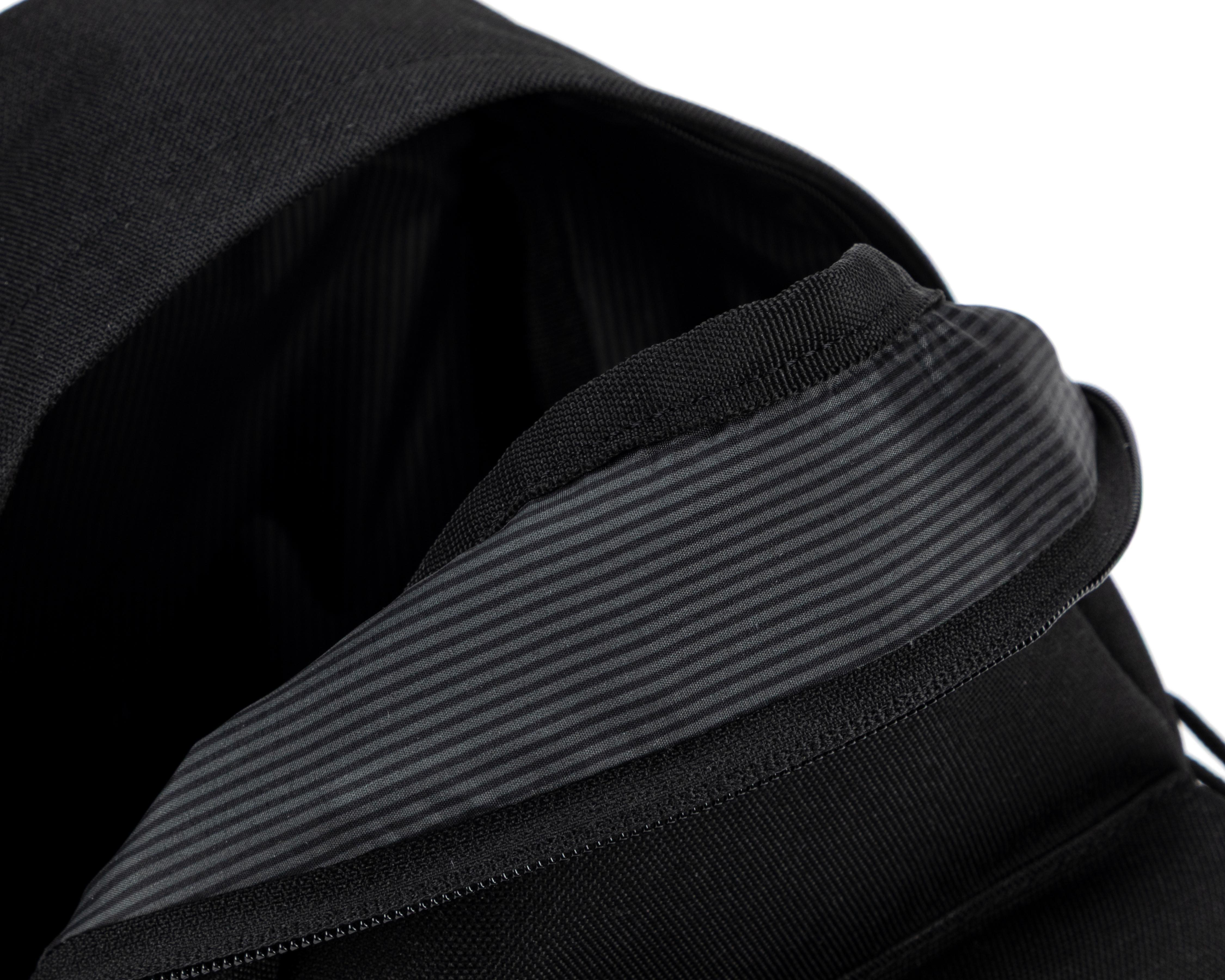 Foto 7 pulgar | Mochila Herschel Classic Negra