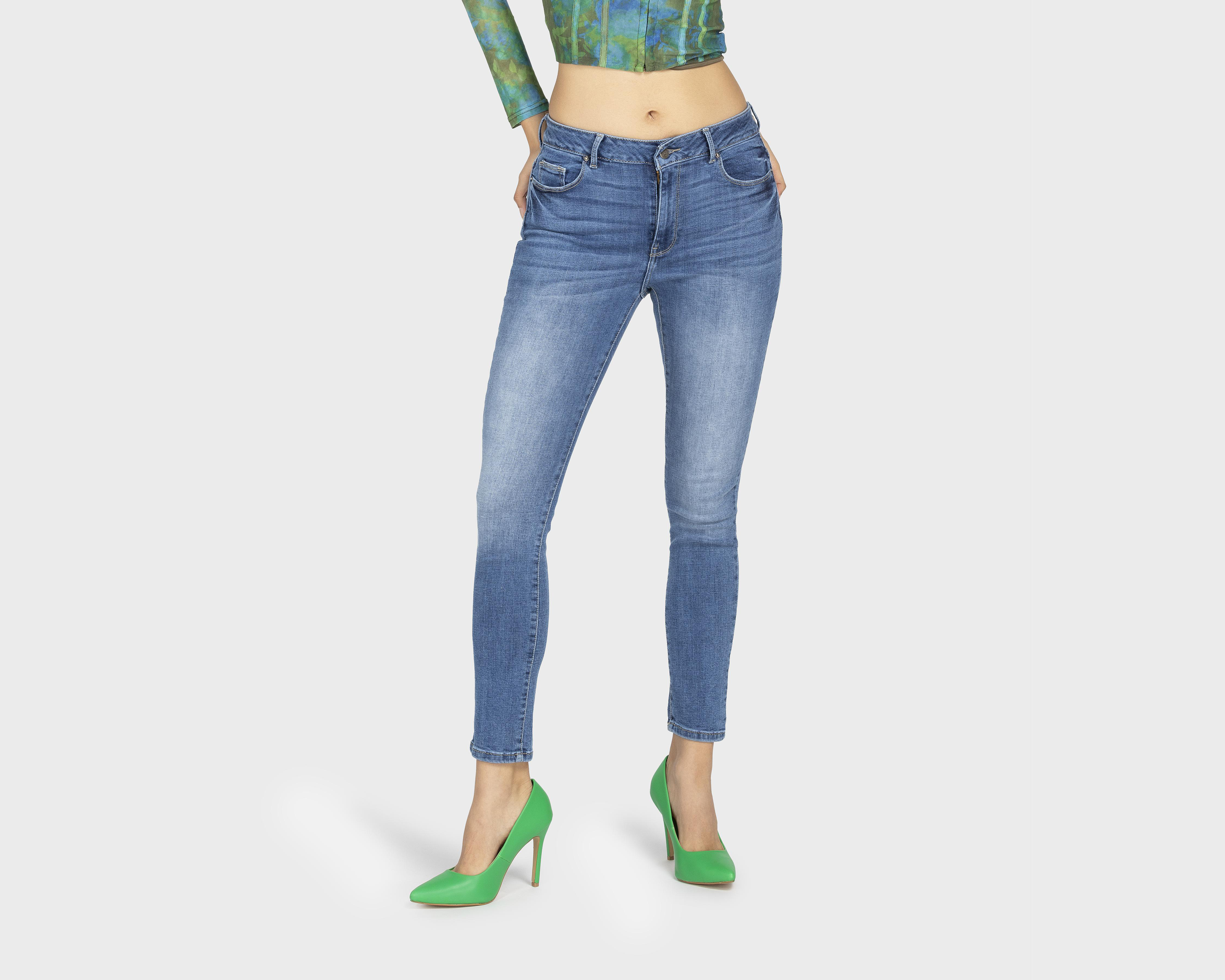 Jeans Skinny Boy London para Mujer $420