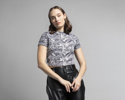 Foto 1 | Playera Thinner Manga Corta Estampada