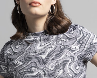 Foto 7 | Playera Thinner Manga Corta Estampada
