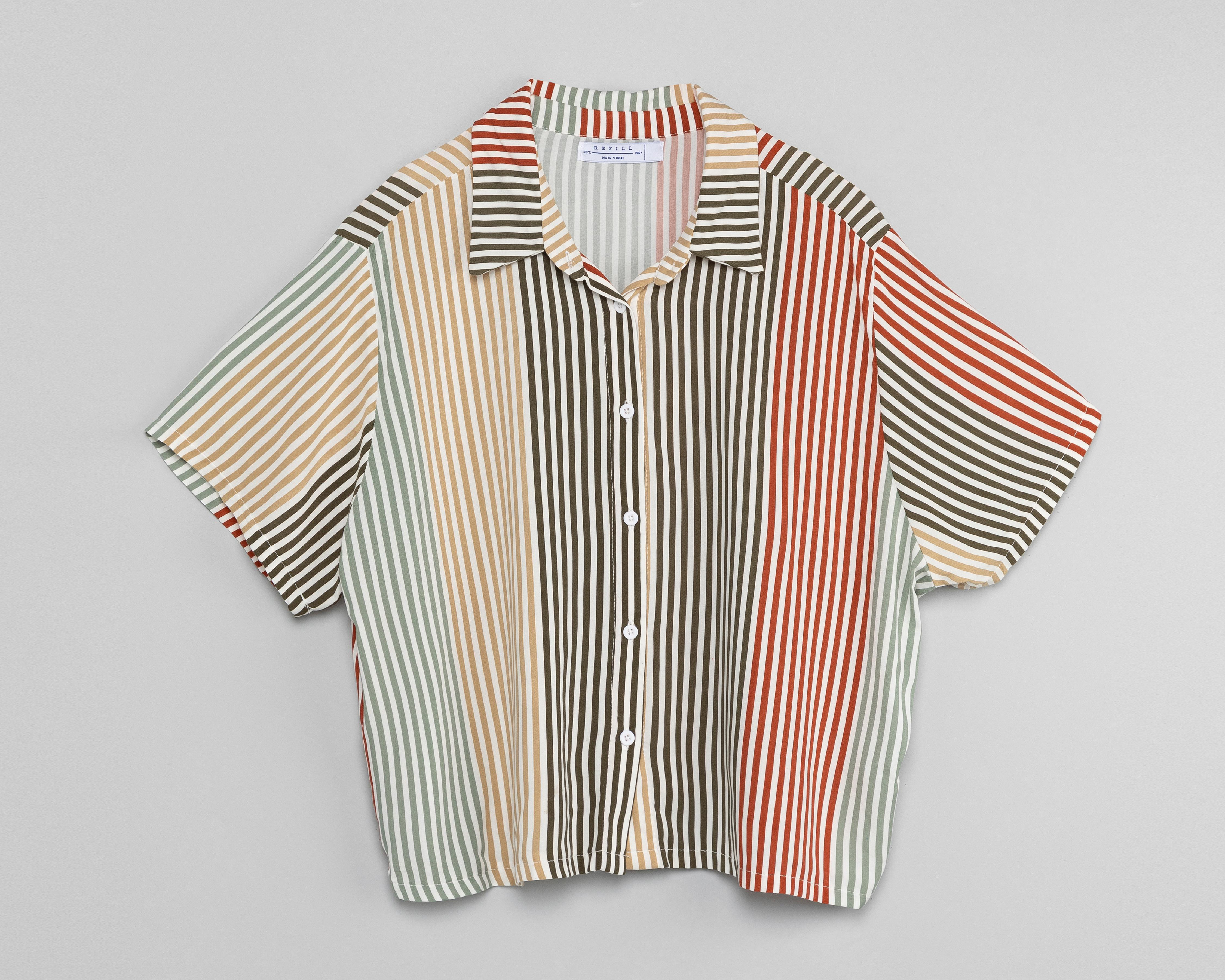 Blusa Refill Manga Corta con Botones $229