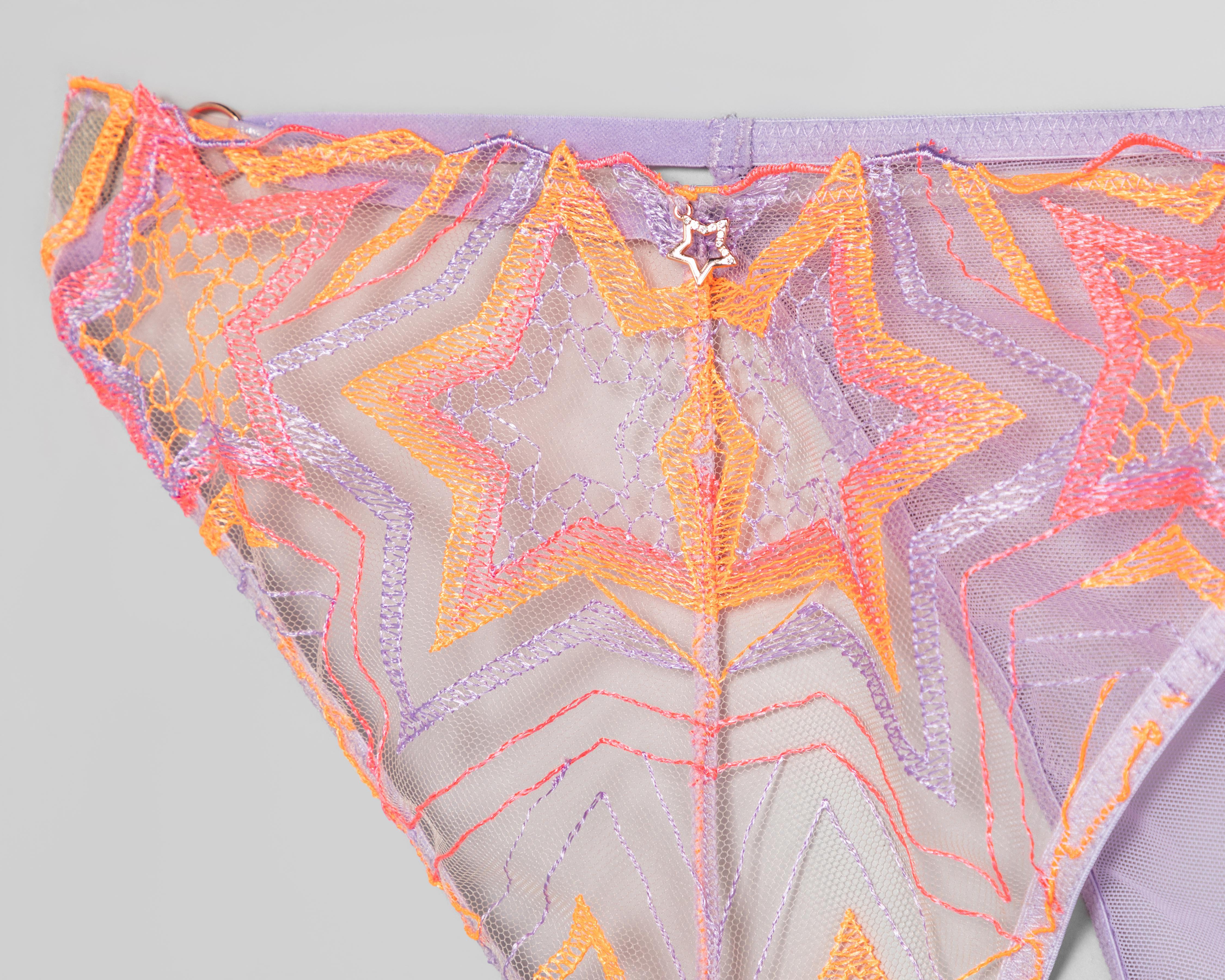 Foto 4 pulgar | Tanga con Dije Savage x Fenty para Mujer