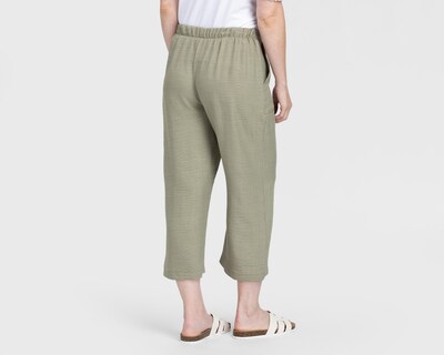 Foto 3 | Pantalón Capri Sahara Verde para Mujer