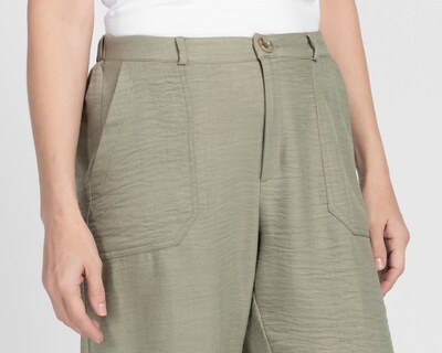 Foto 4 | Pantalón Capri Sahara Verde para Mujer