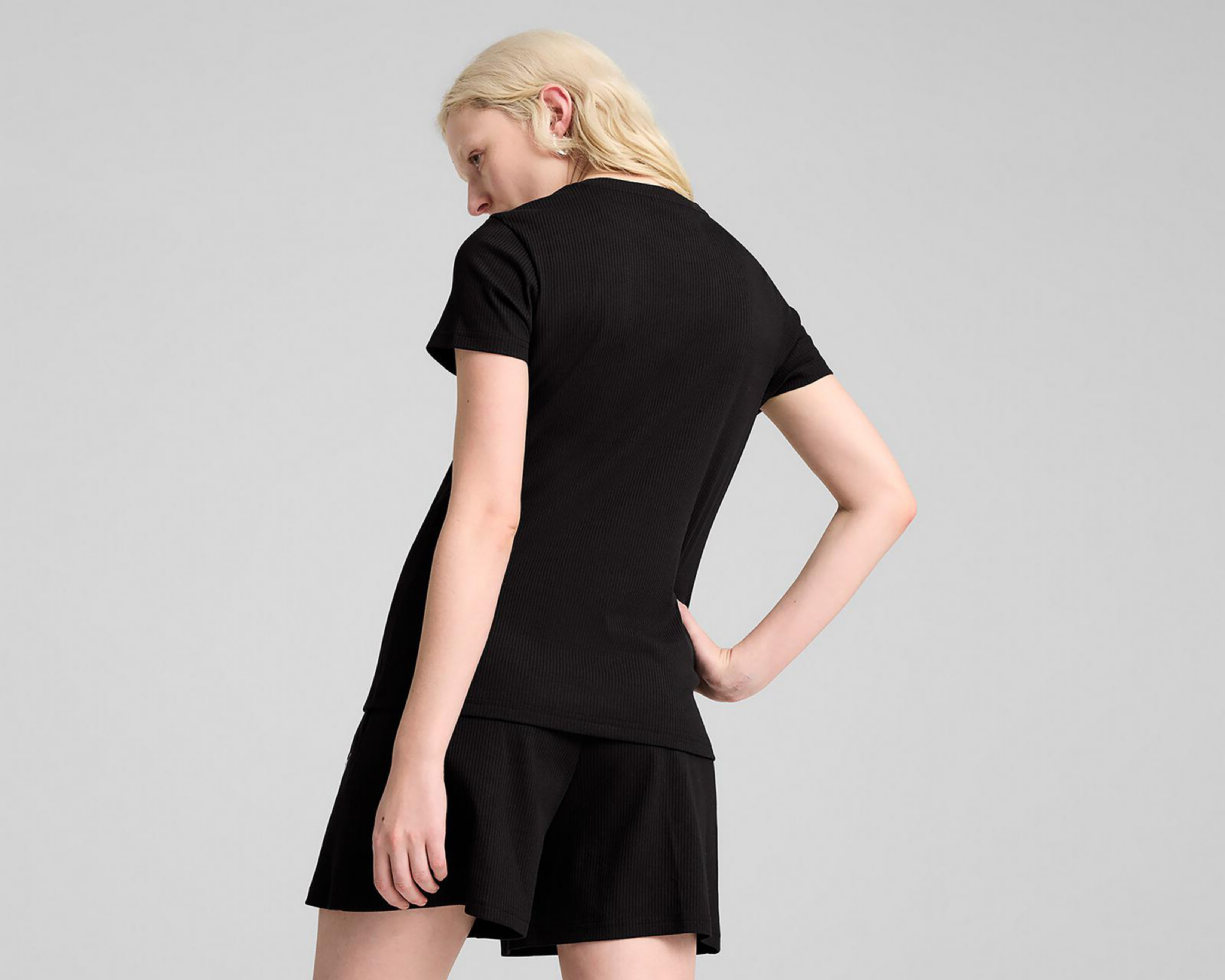 Foto 5 pulgar | Playera de Entrenamiento Puma Essentials Elevated para Mujer