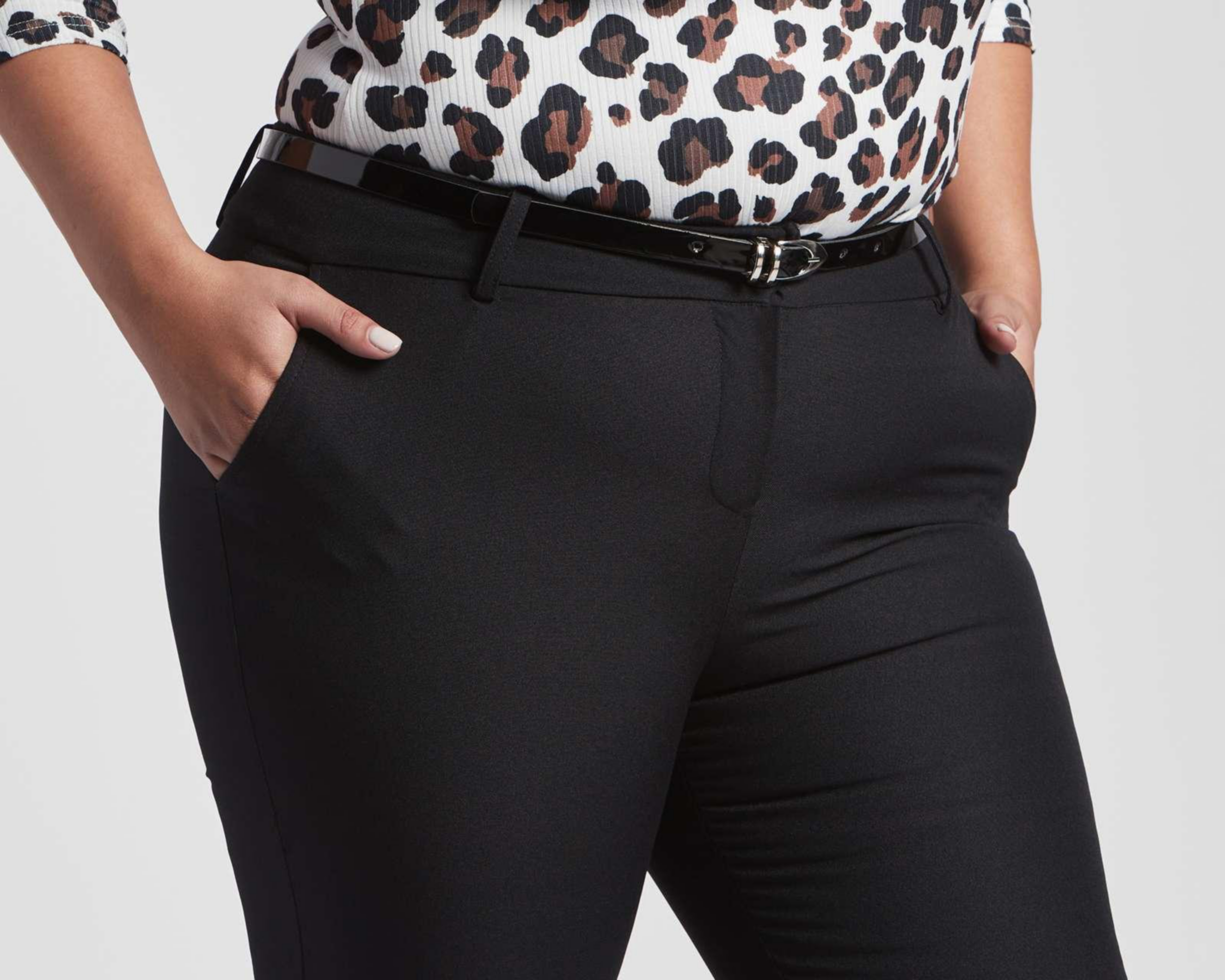 Foto 4 pulgar | Pantalón de Vestir Negro Sahara para Mujer