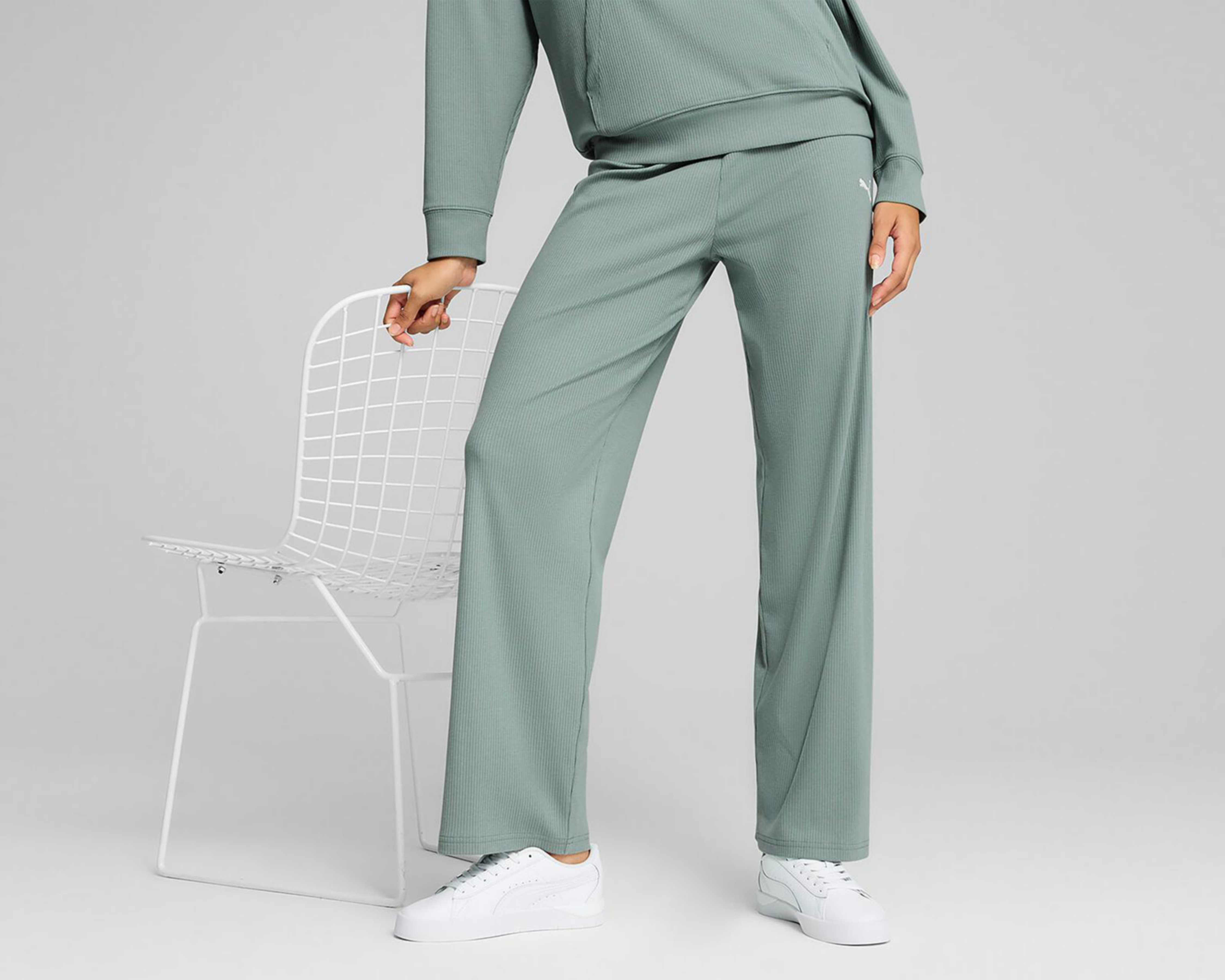 Foto 4 pulgar | Pantalón Puma Ess Elevated para Mujer
