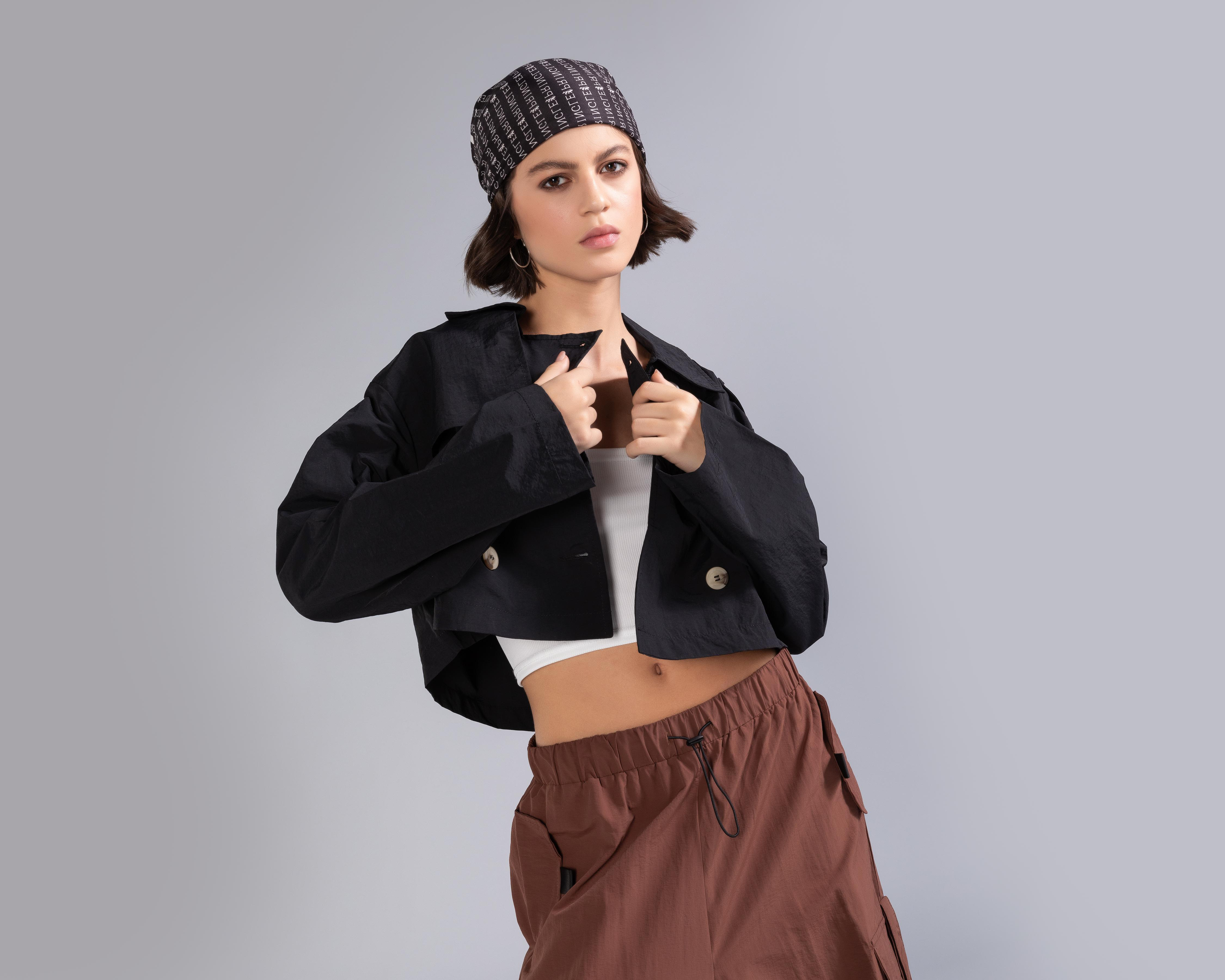 Foto 2 pulgar | Gabardina Corta Strona para Mujer