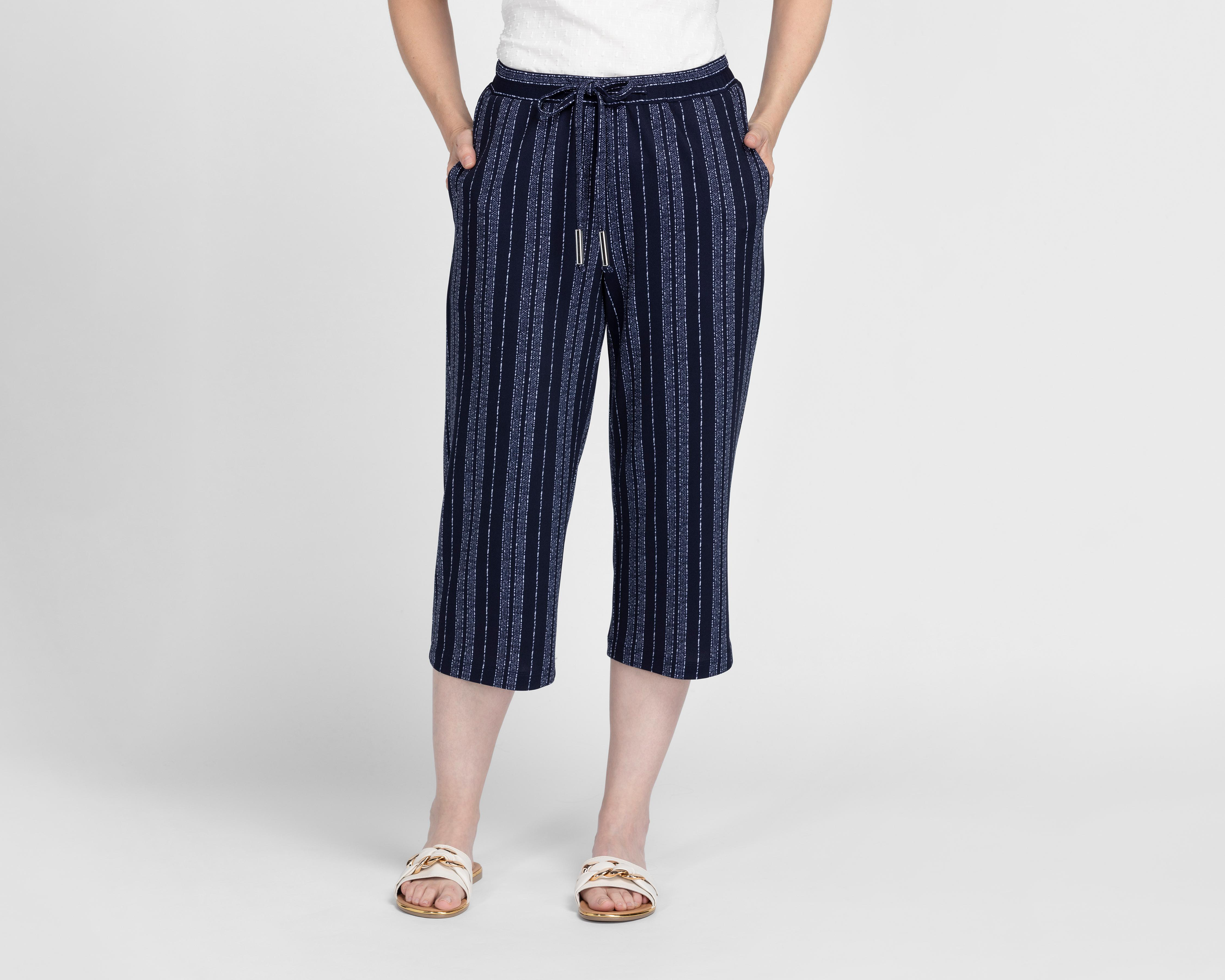 Foto 2 pulgar | Pantalón Capri Sahara con Jaretas para Mujer