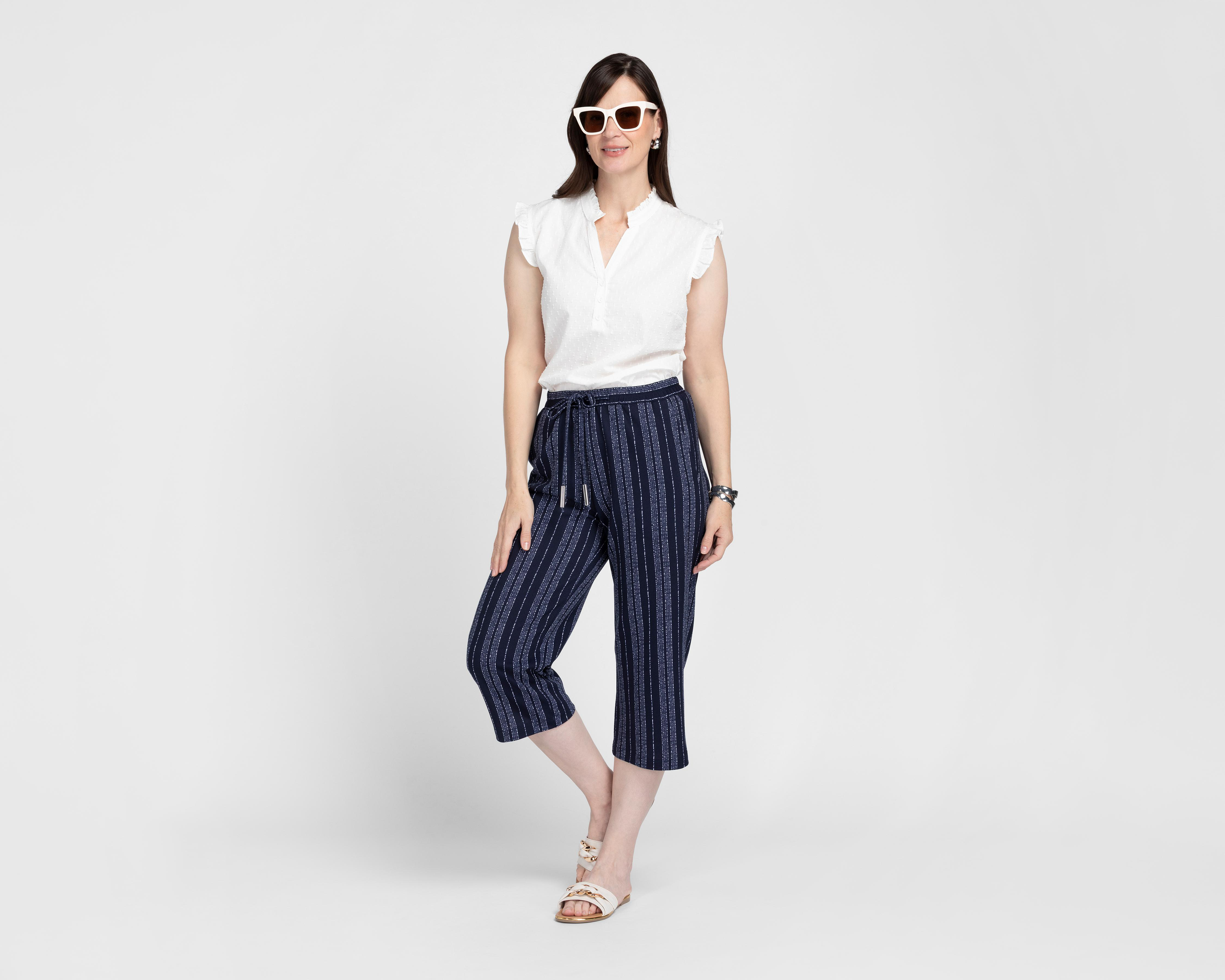 Foto 3 pulgar | Pantalón Capri Sahara con Jaretas para Mujer
