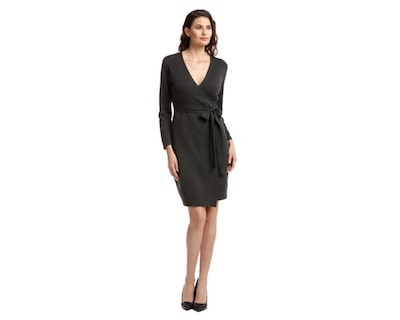 Foto 1 | Vestido Casual Dockers Corto Negro Cuello V para Mujer