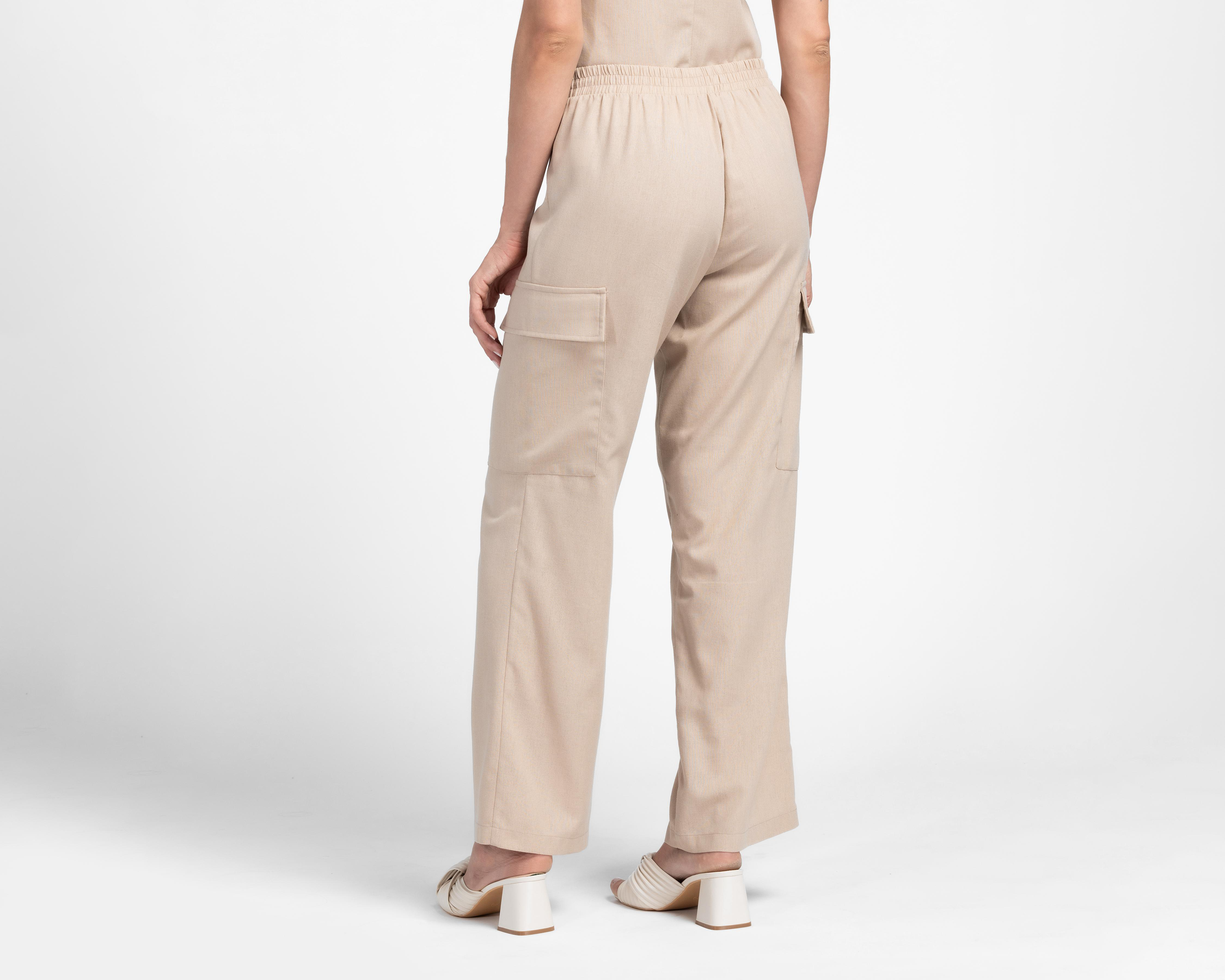 Foto 4 pulgar | Pantalón Cargo Sahara Beige para Mujer