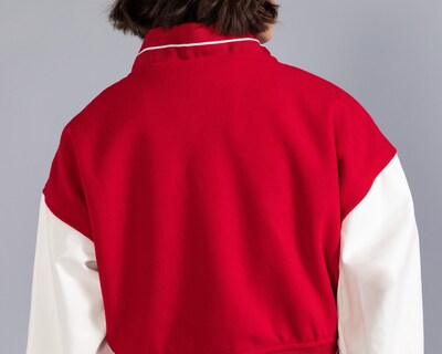 Foto 5 | Chamarra Roja Strona para Mujer