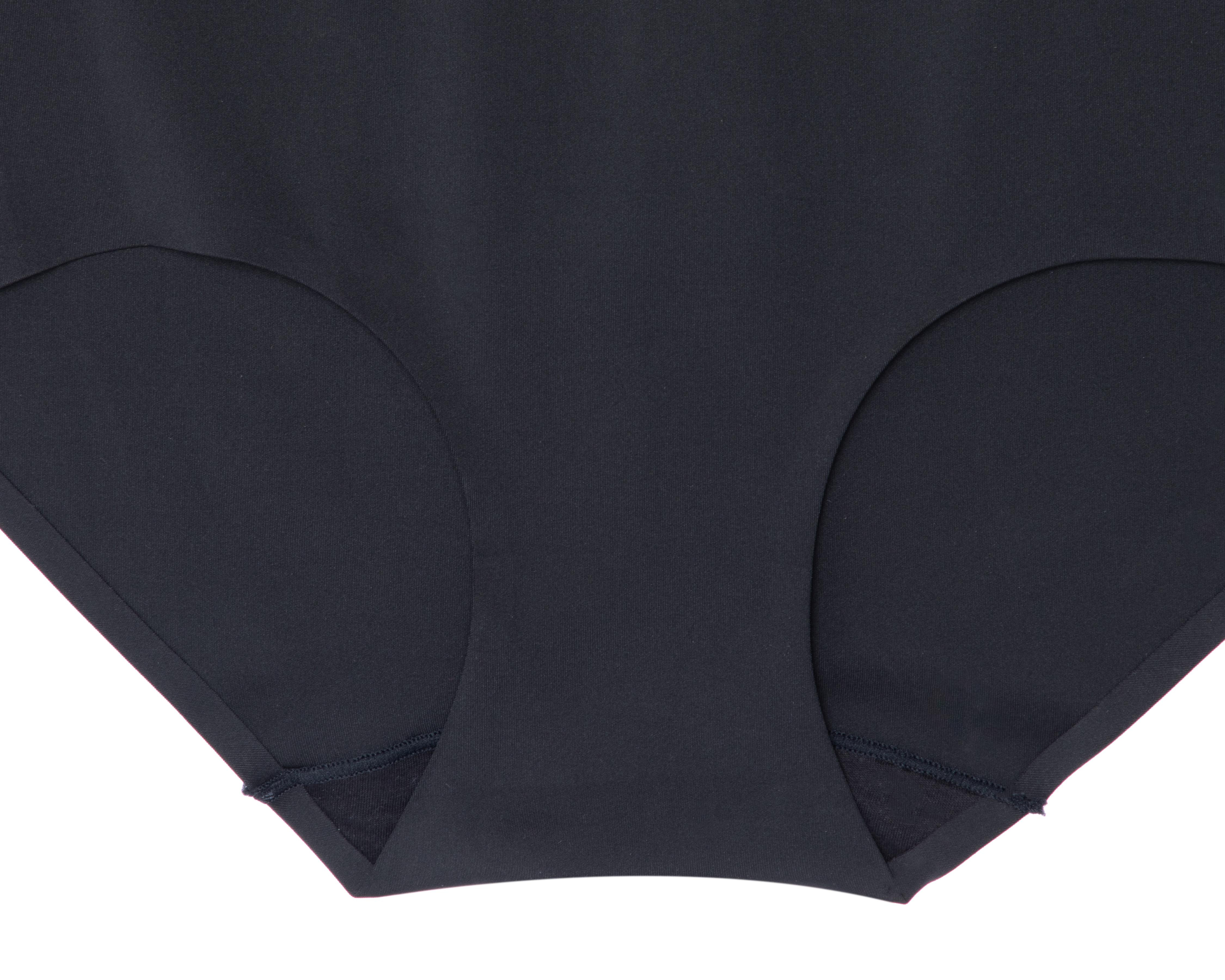 Foto 4 pulgar | Pantaleta Control Frescura Negra para Mujer