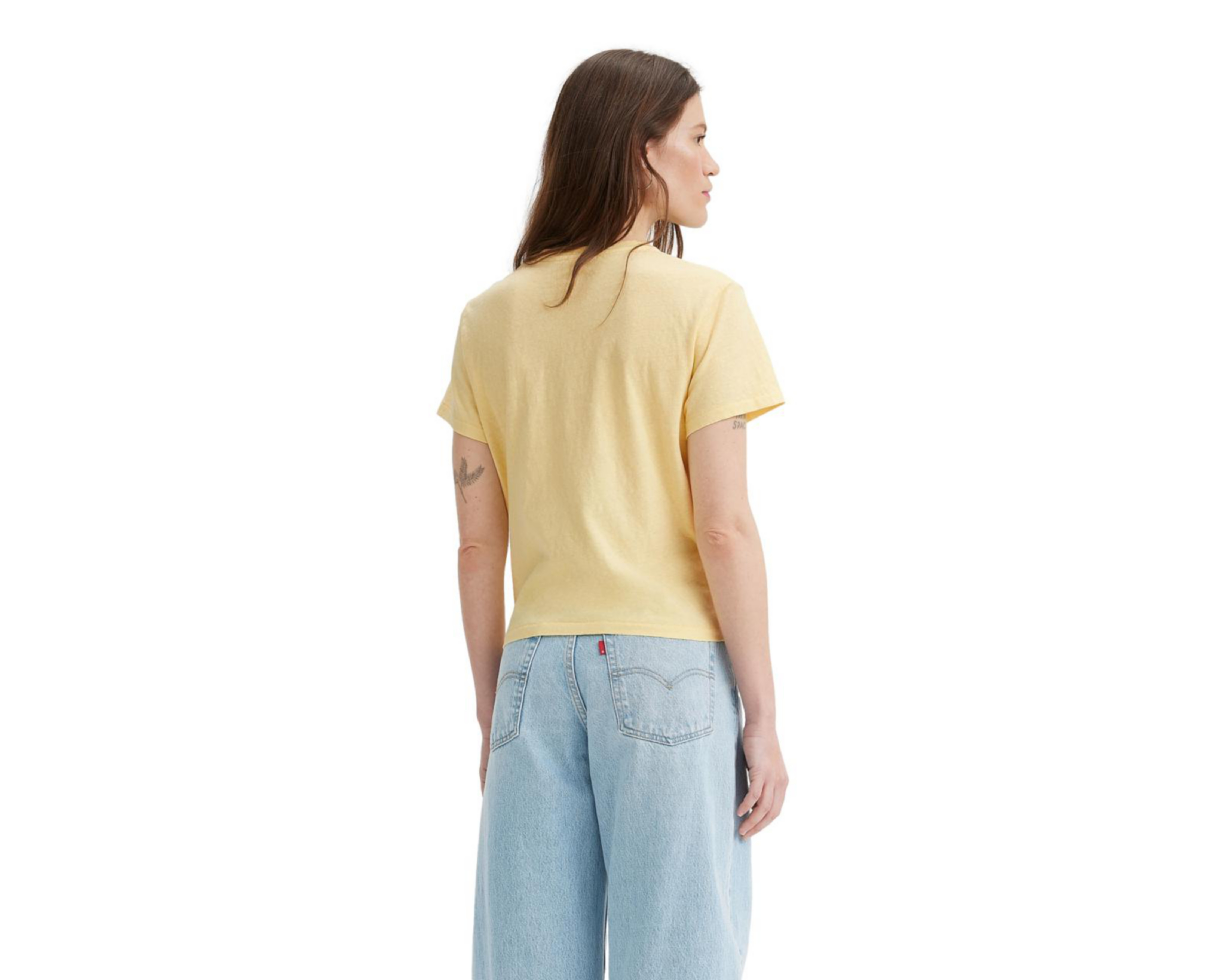 Foto 4 pulgar | Playera Levi's Amarilla para Mujer