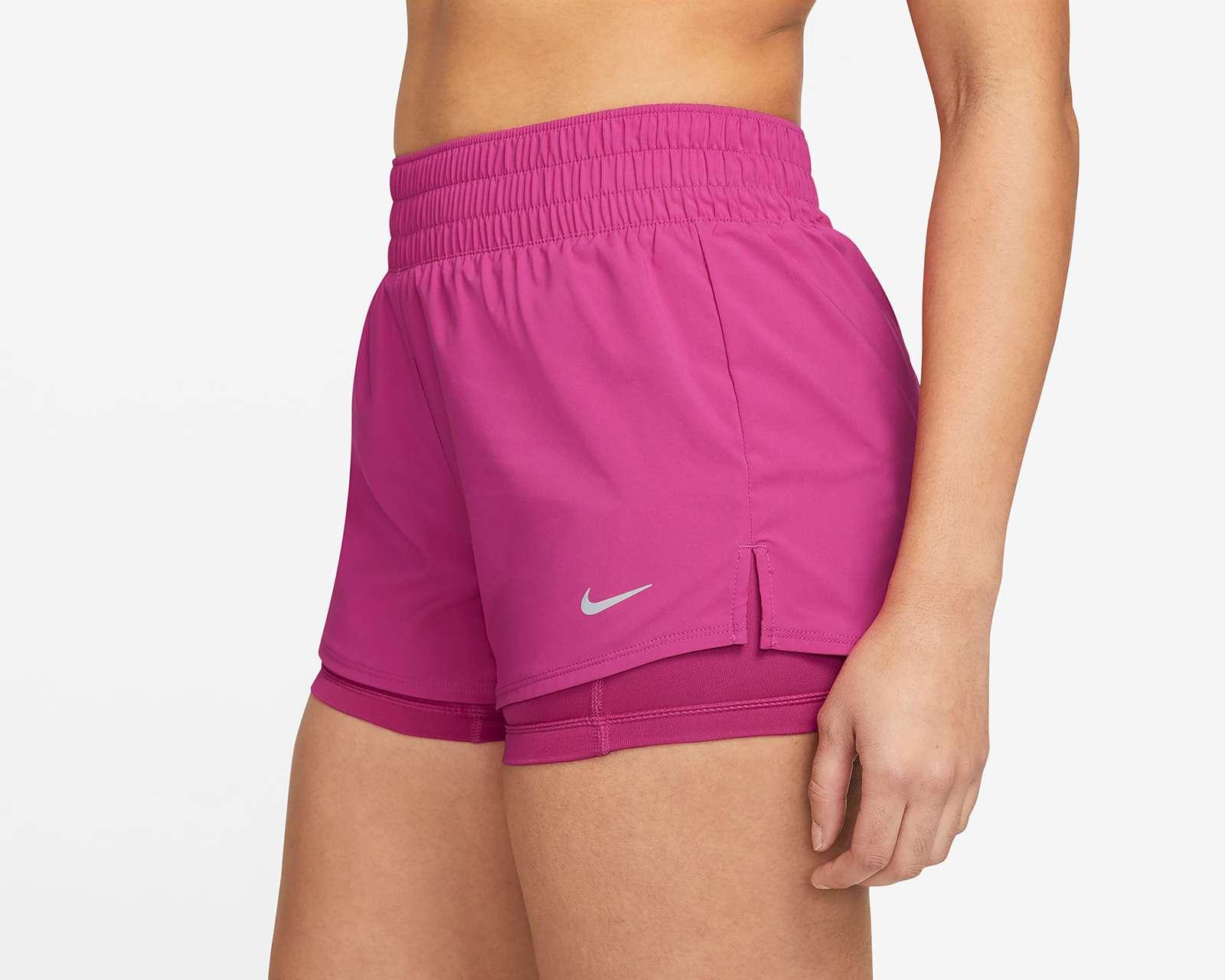 Foto 4 pulgar | Short de Entrenamieno Nike para Mujer