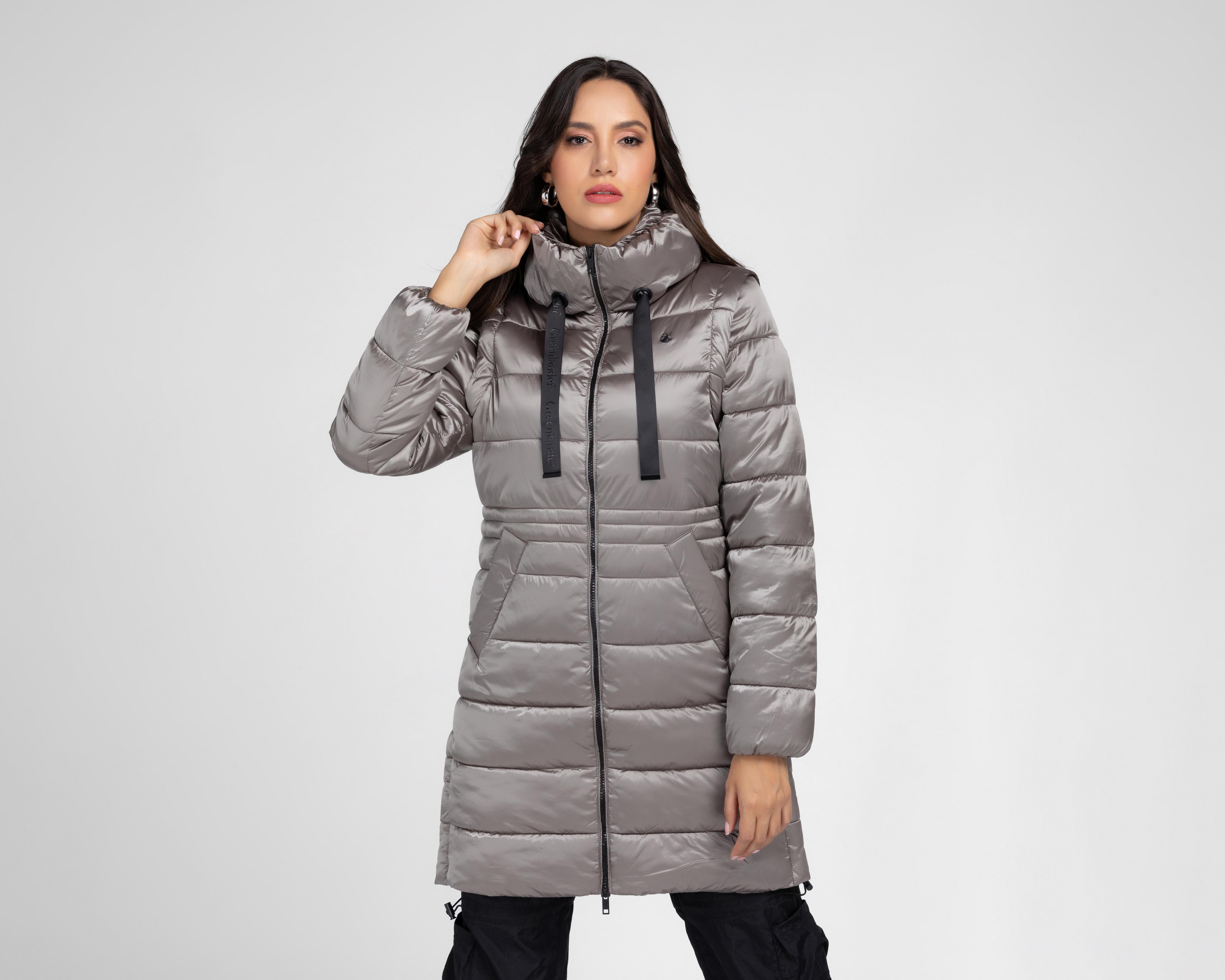 Chamarra de Cuello Alto Greenlander para Mujer $1,699