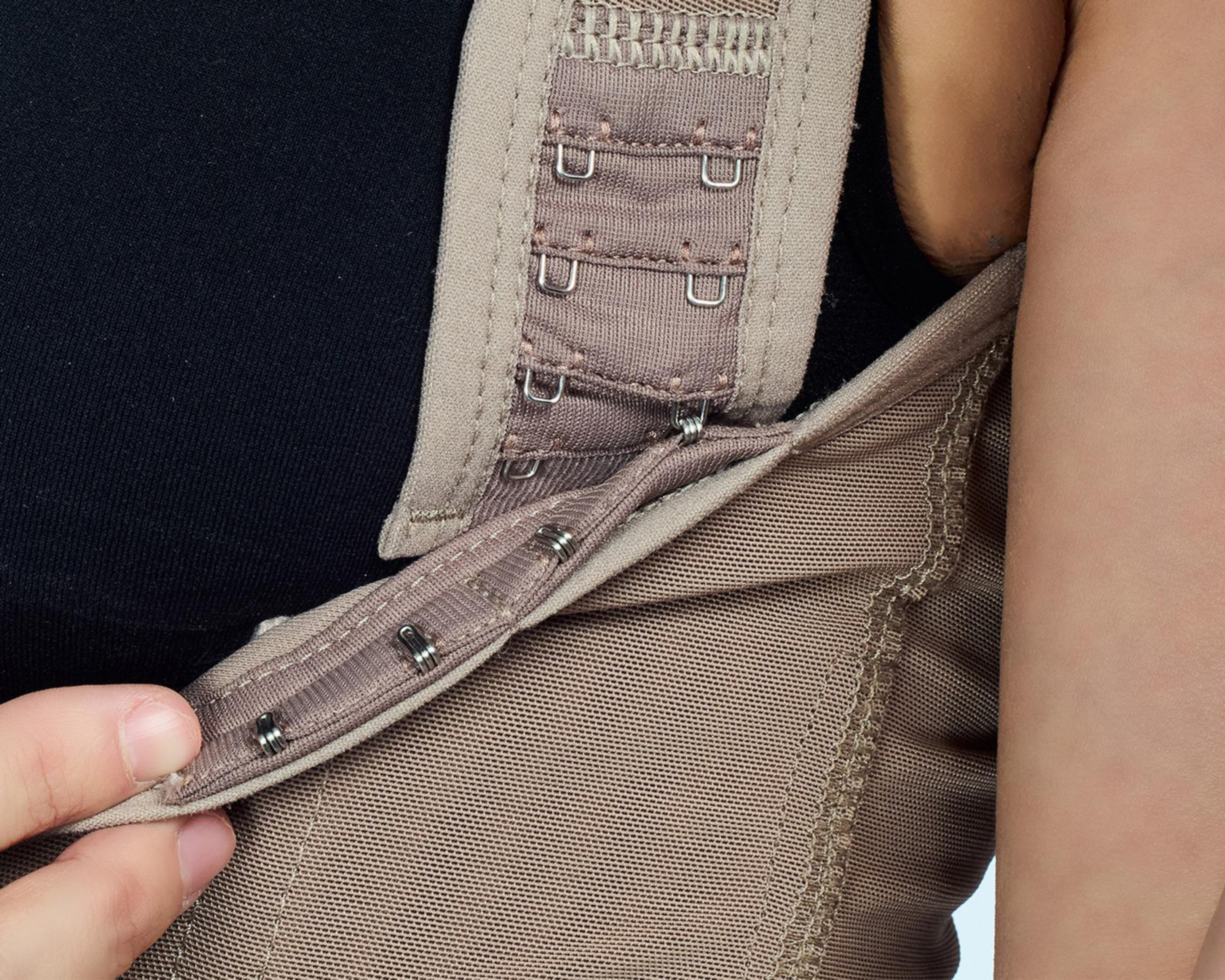 Foto 5 pulgar | Faja con Control Bravezza Café para Mujer