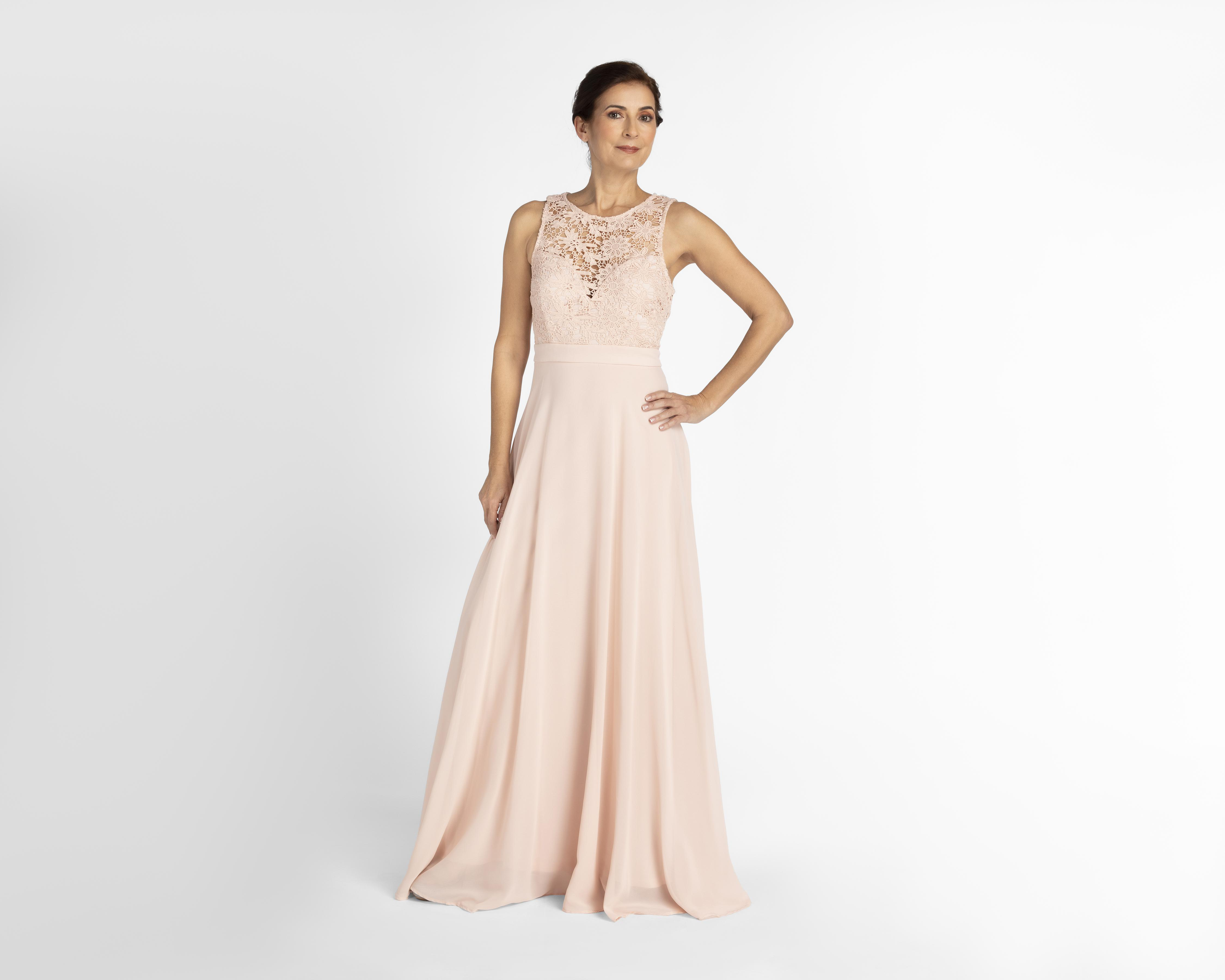 Vestido Maniju de Fiesta Salmón con Encaje en Torso