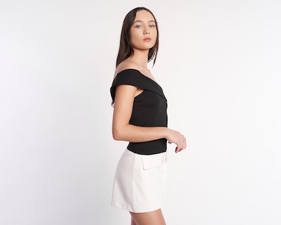Foto 2 | Blusa Thinner Escote Bardot con una Manga