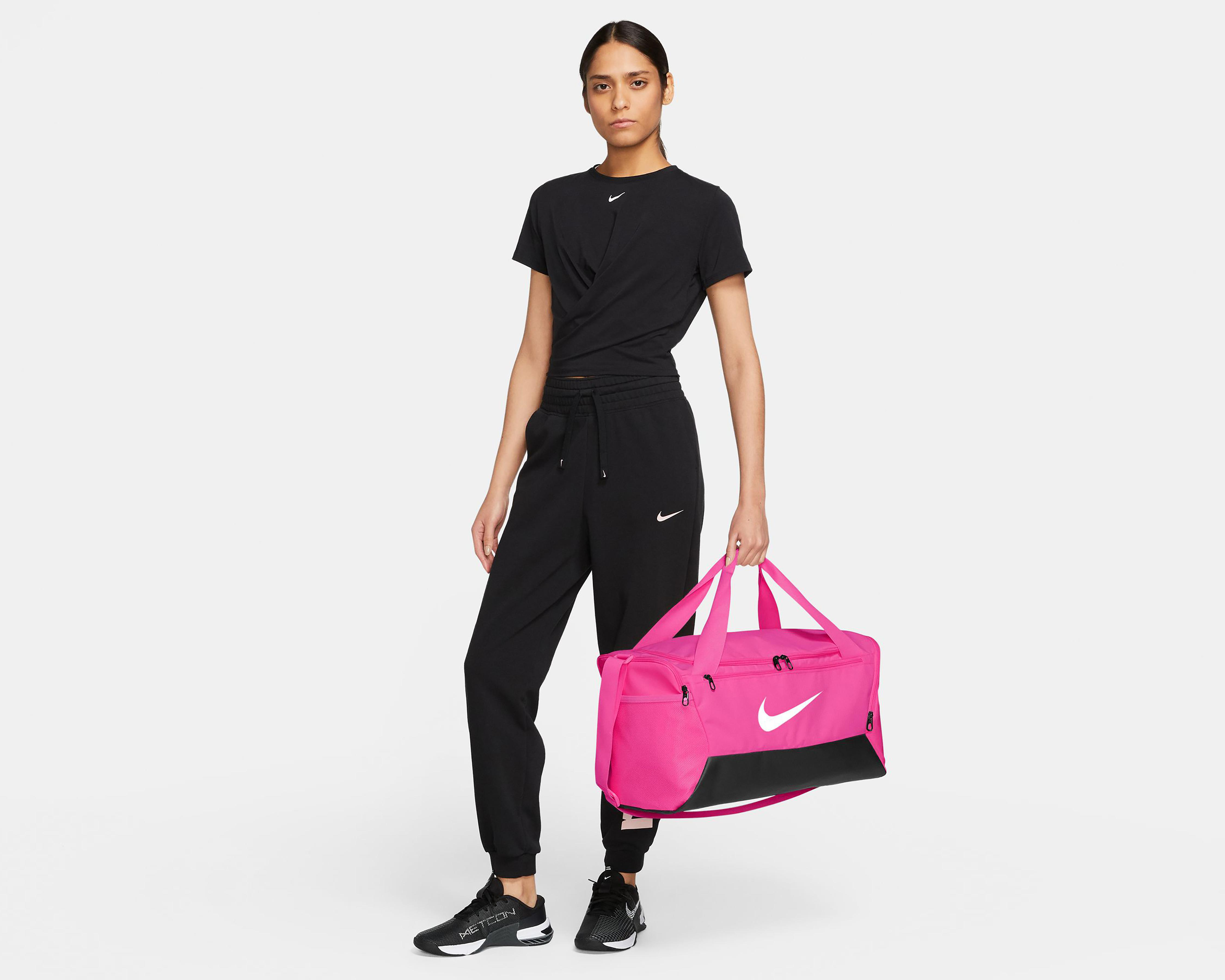 Foto 11 pulgar | Maleta Deportiva Nike Rosa