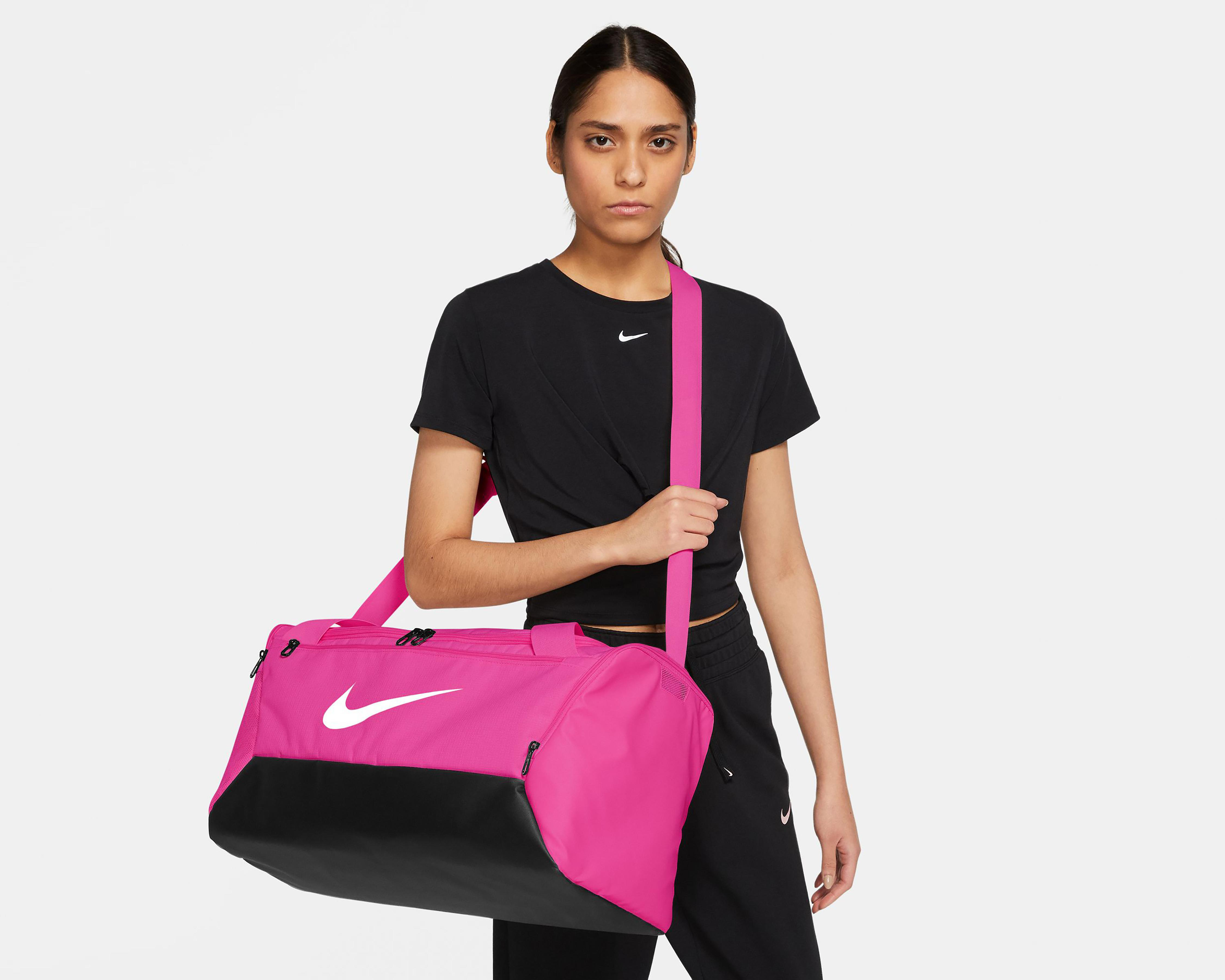 Foto 10 pulgar | Maleta Deportiva Nike Rosa