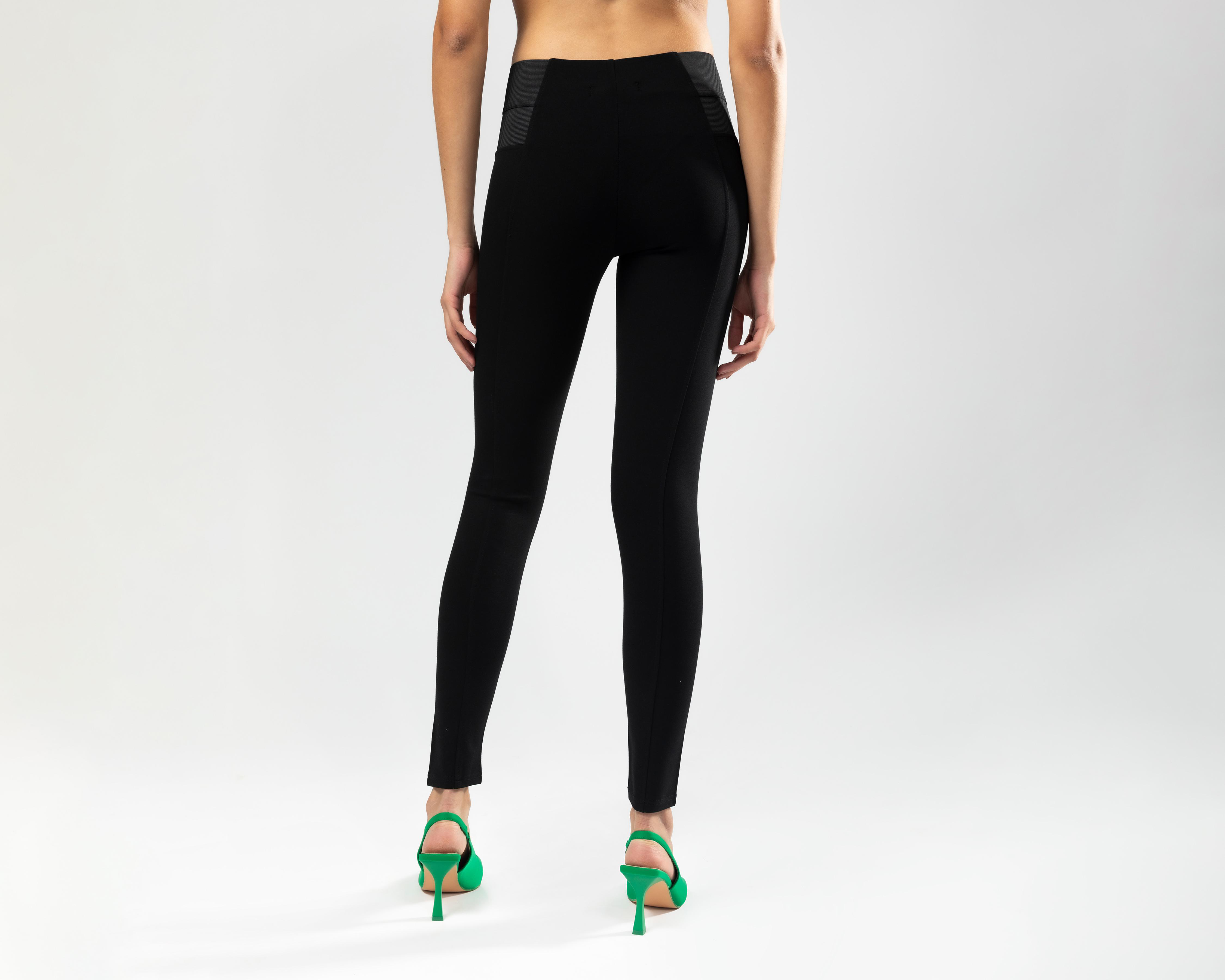 Foto 4 pulgar | Leggings Negros Forever 21 para Mujer