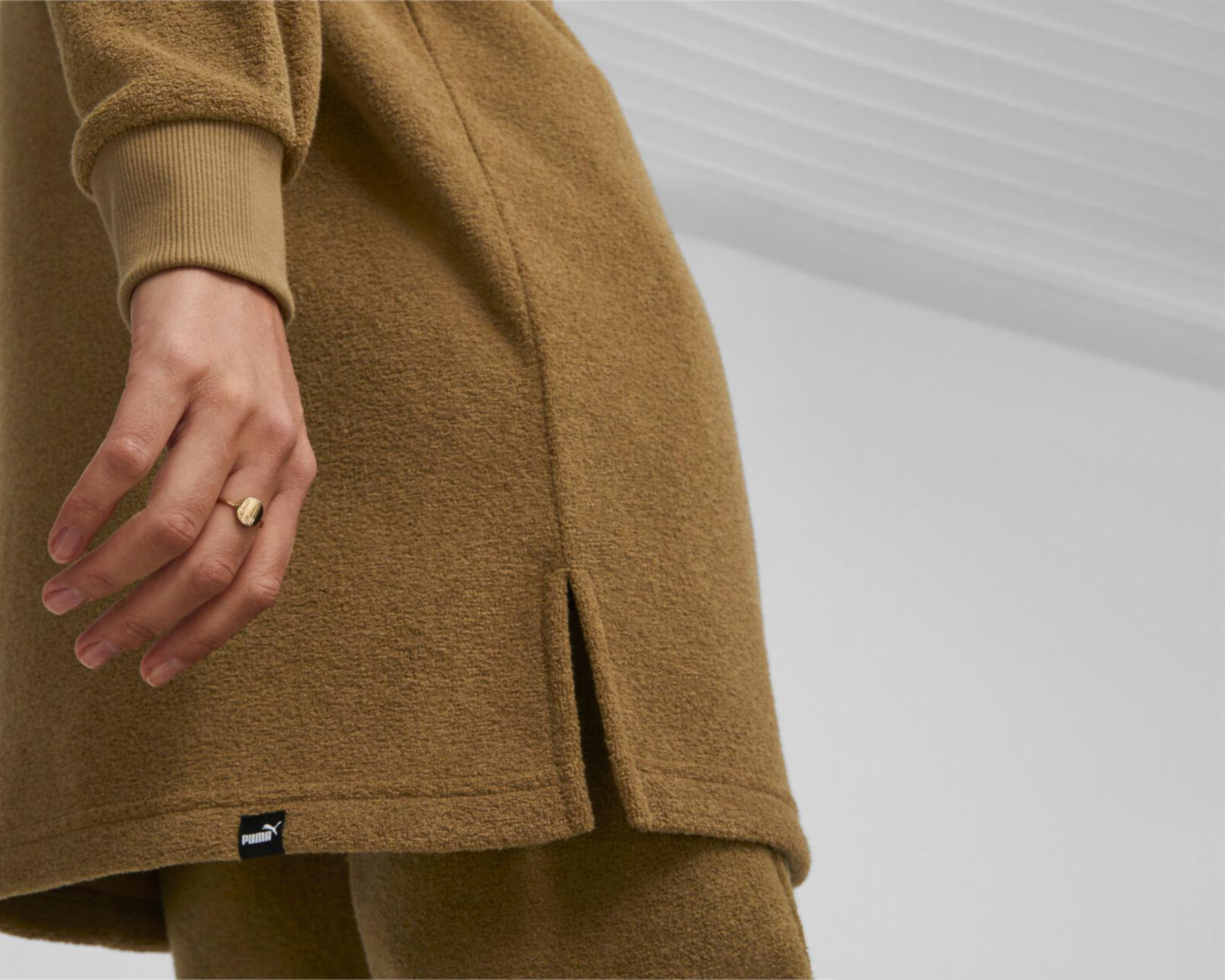 Foto 6 | Sudadera Puma HER Winterised Café con Cierre