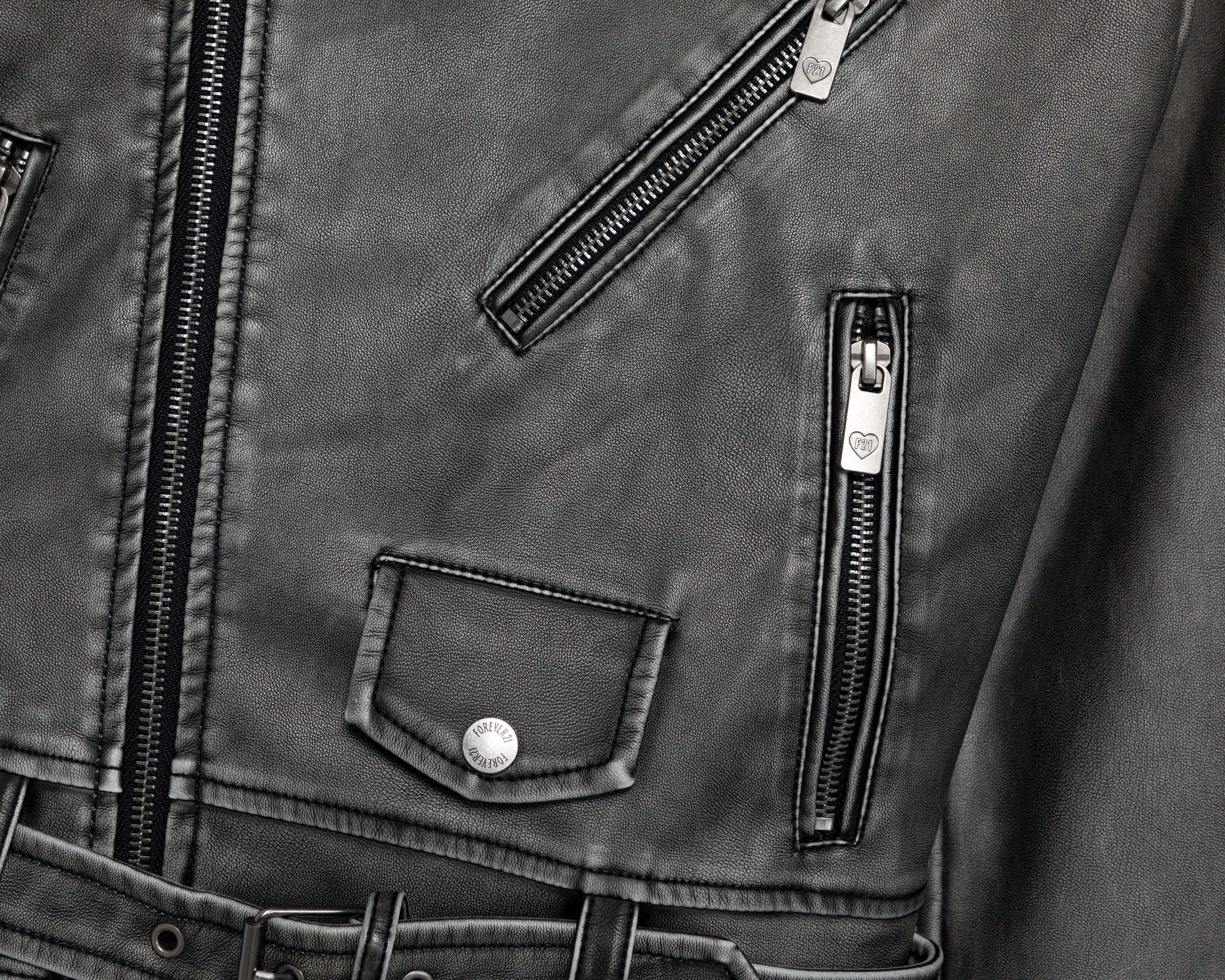 Foto 4 pulgar | Chamarra Biker Forever 21 para Mujer