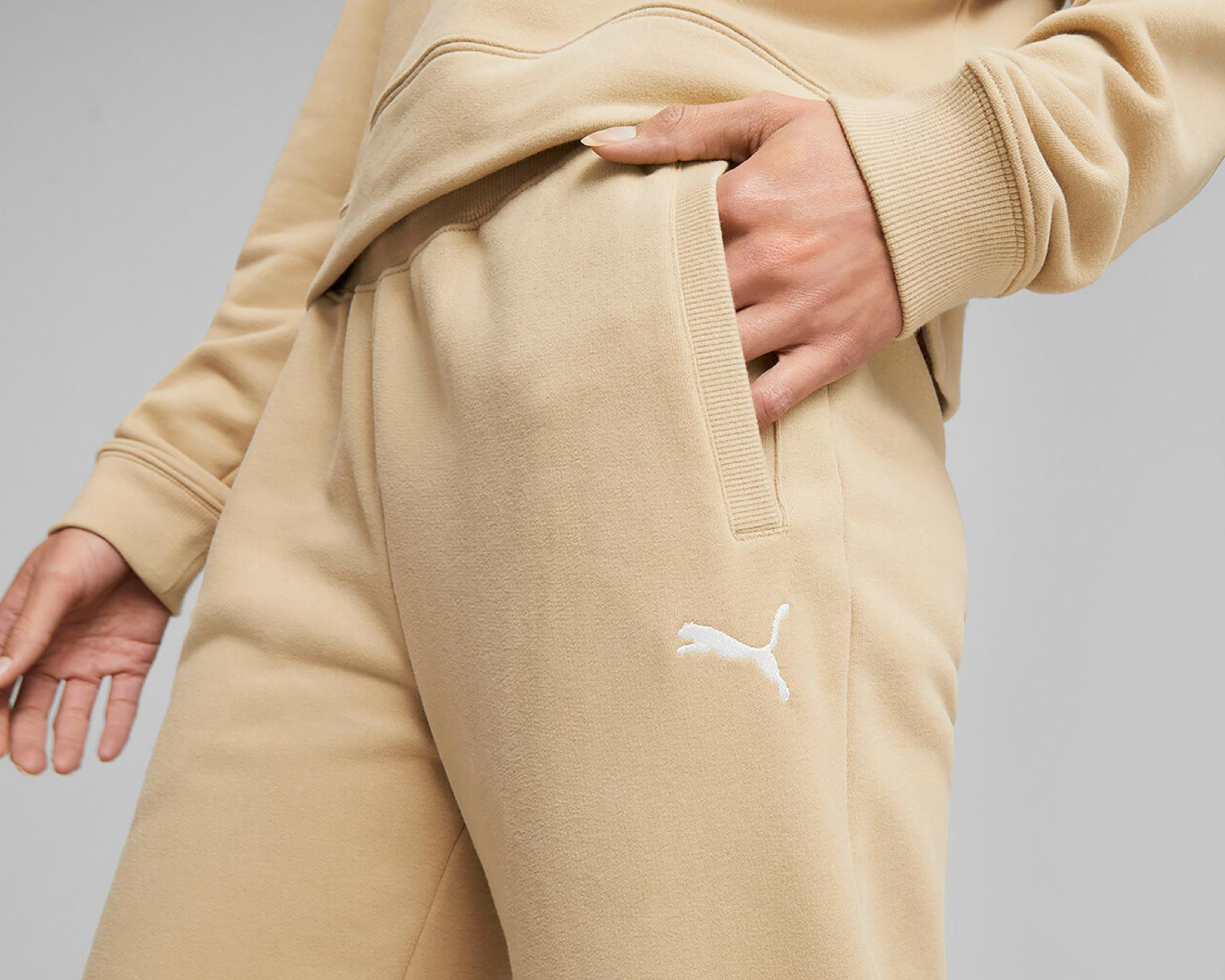 Foto 4 pulgar | Pants y Sudadera de Entrenamiento Puma para Mujer