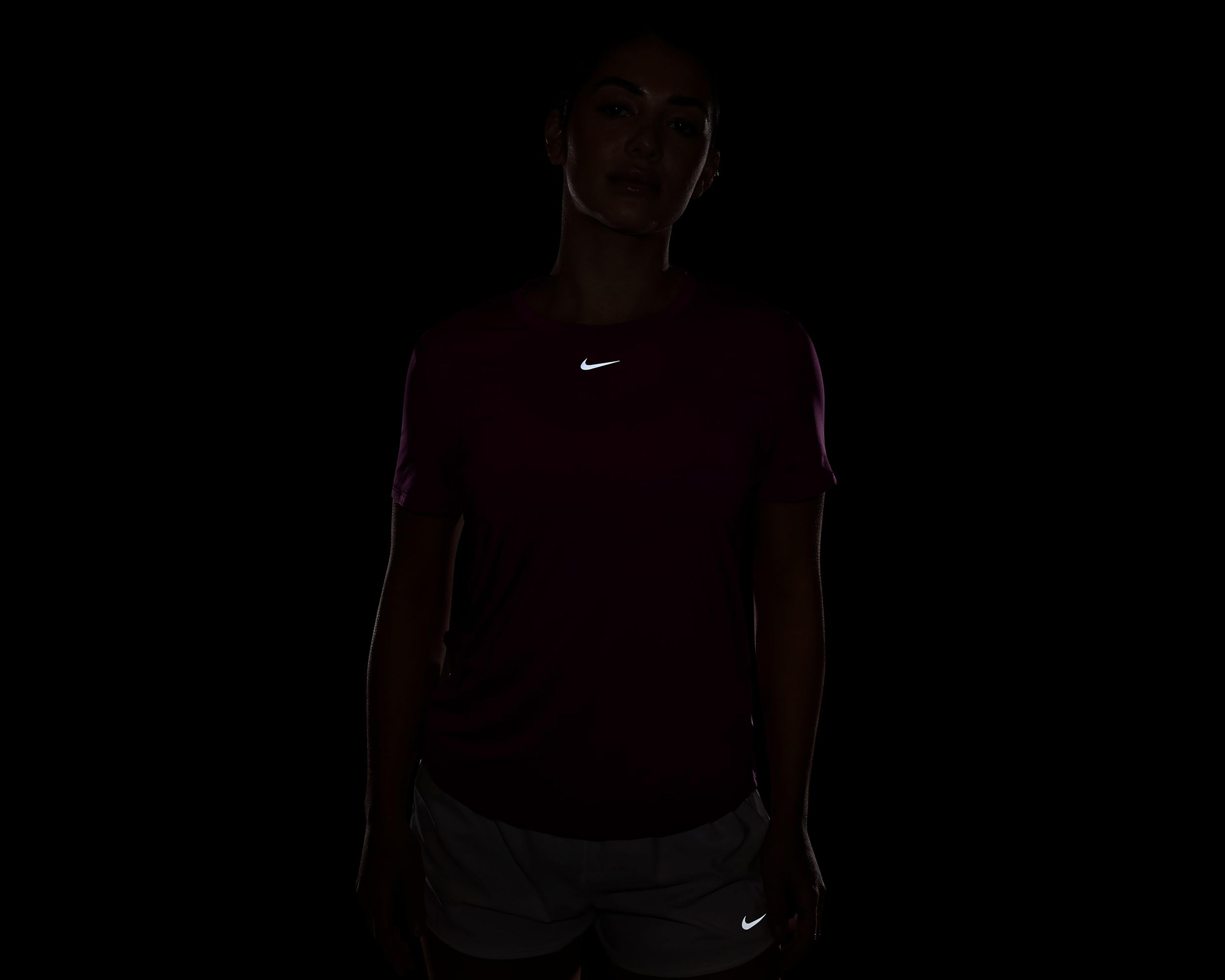 Foto 4 | Playera de Entrenamiento Nike Dri-FIT para Mujer