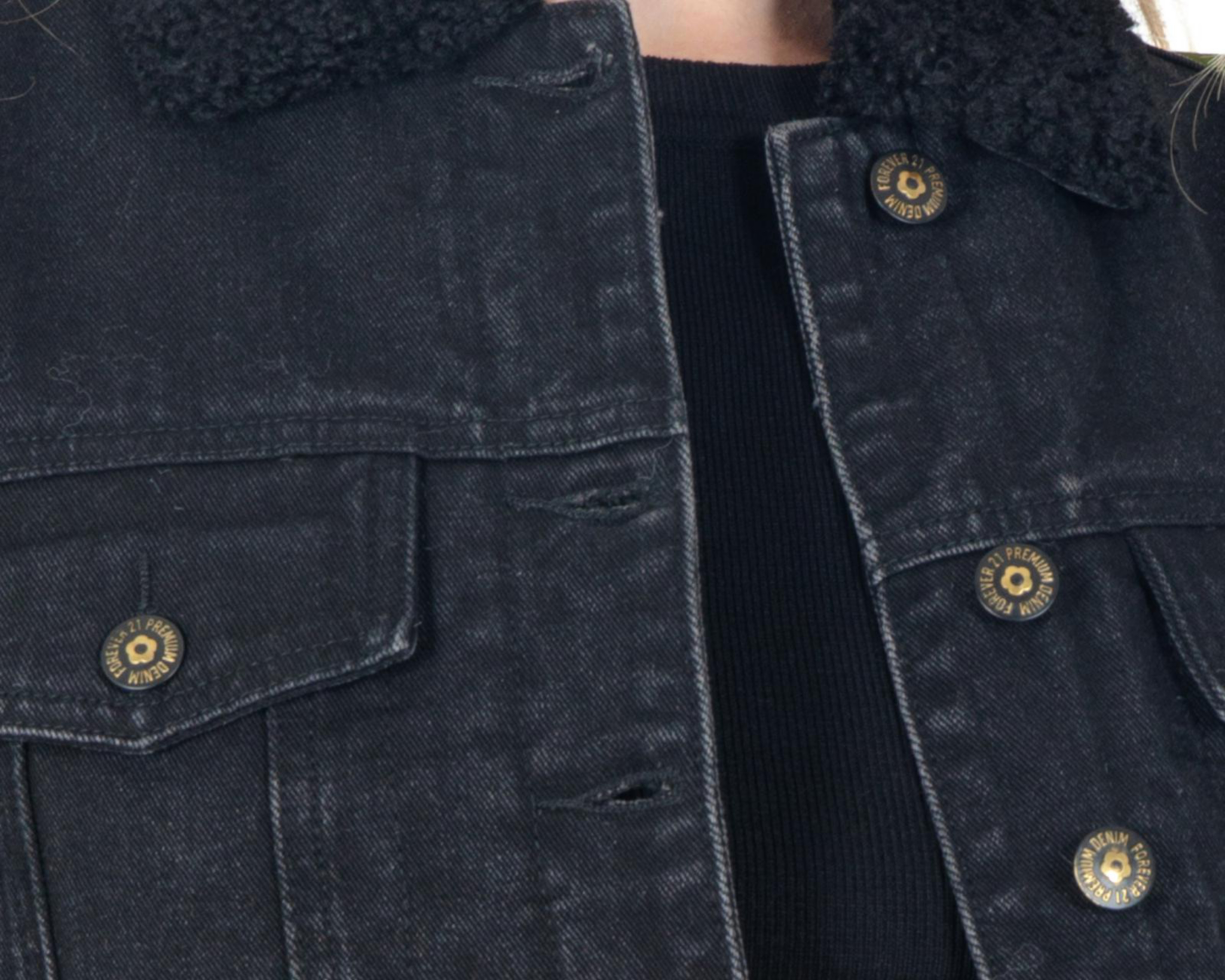 Foto 4 | Chamarra de Mezclilla Negra Forever 21 para Mujer