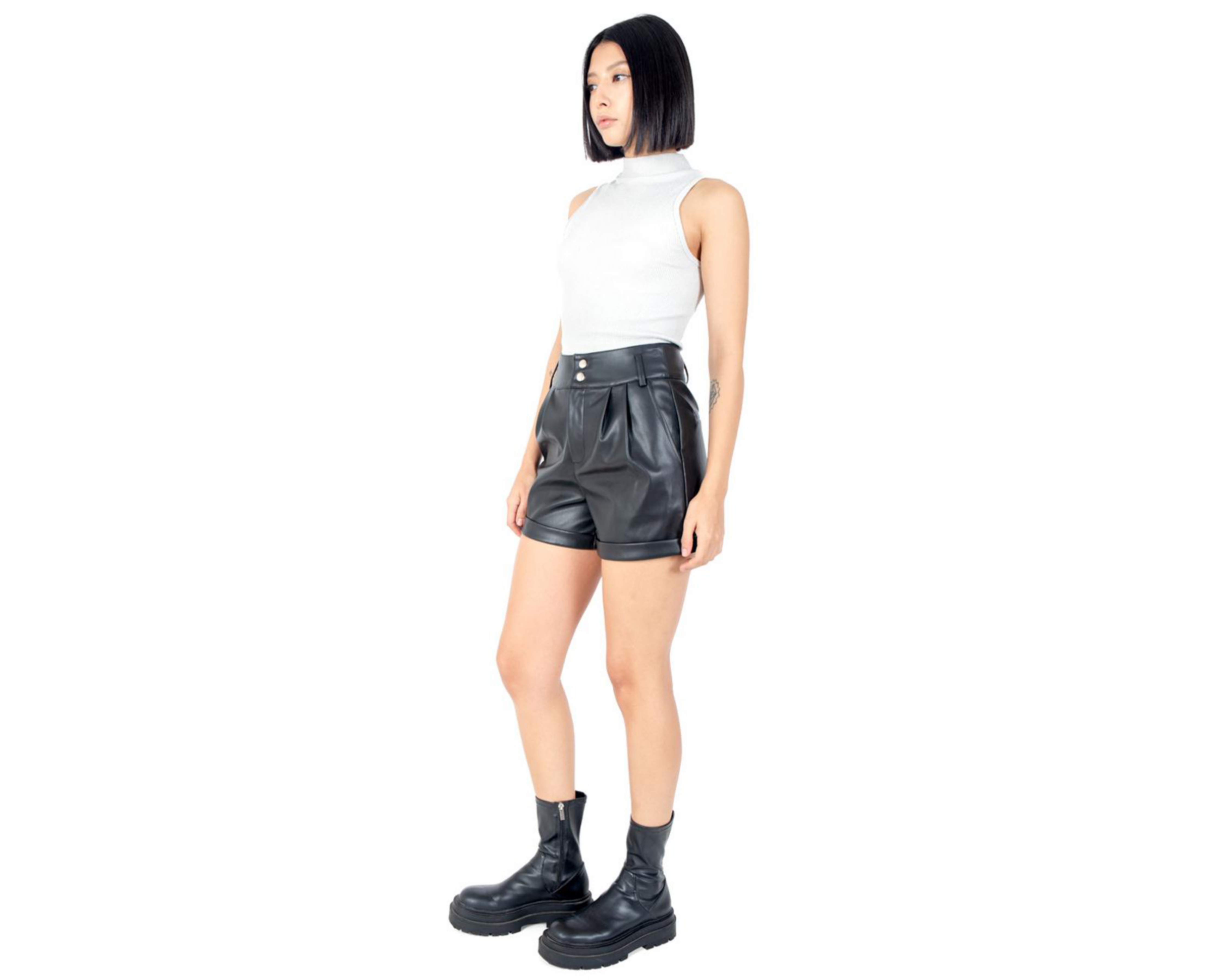 Foto 2 | Short Forever 21 tipo Cuero